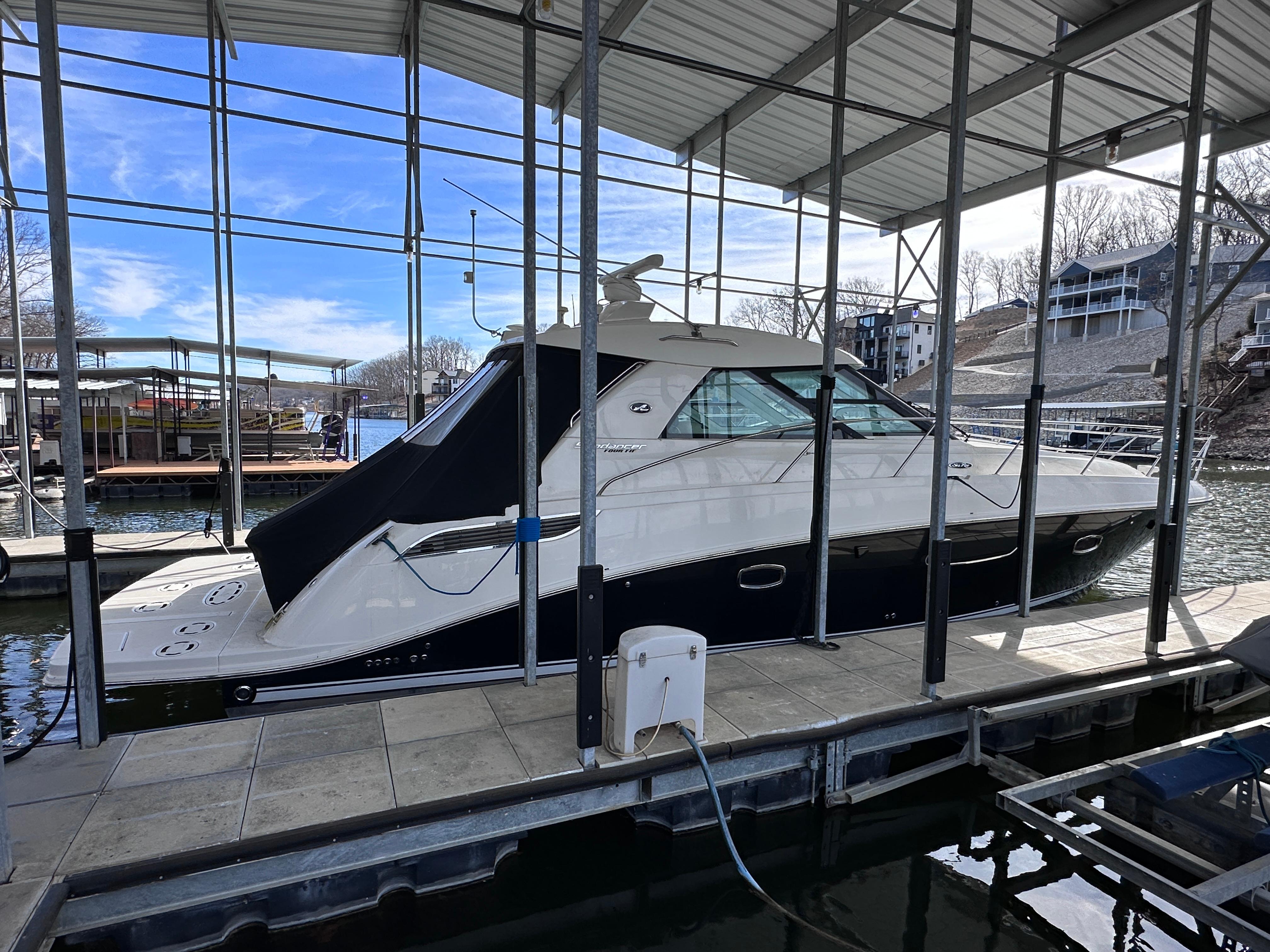 2012 Sea Ray 450 Sundancer