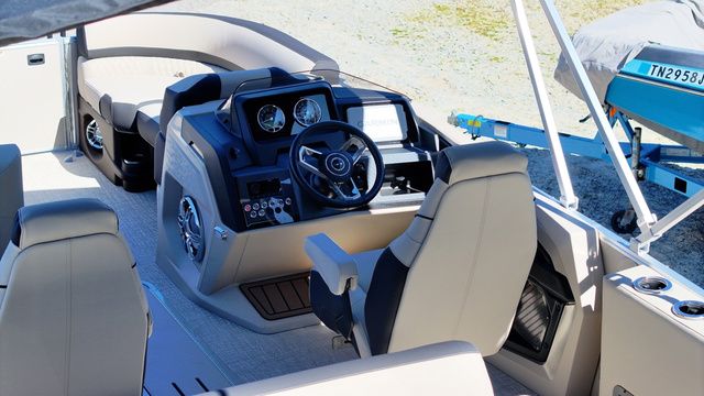 2026 Tahoe Cascade - 23 FT VRB - 11