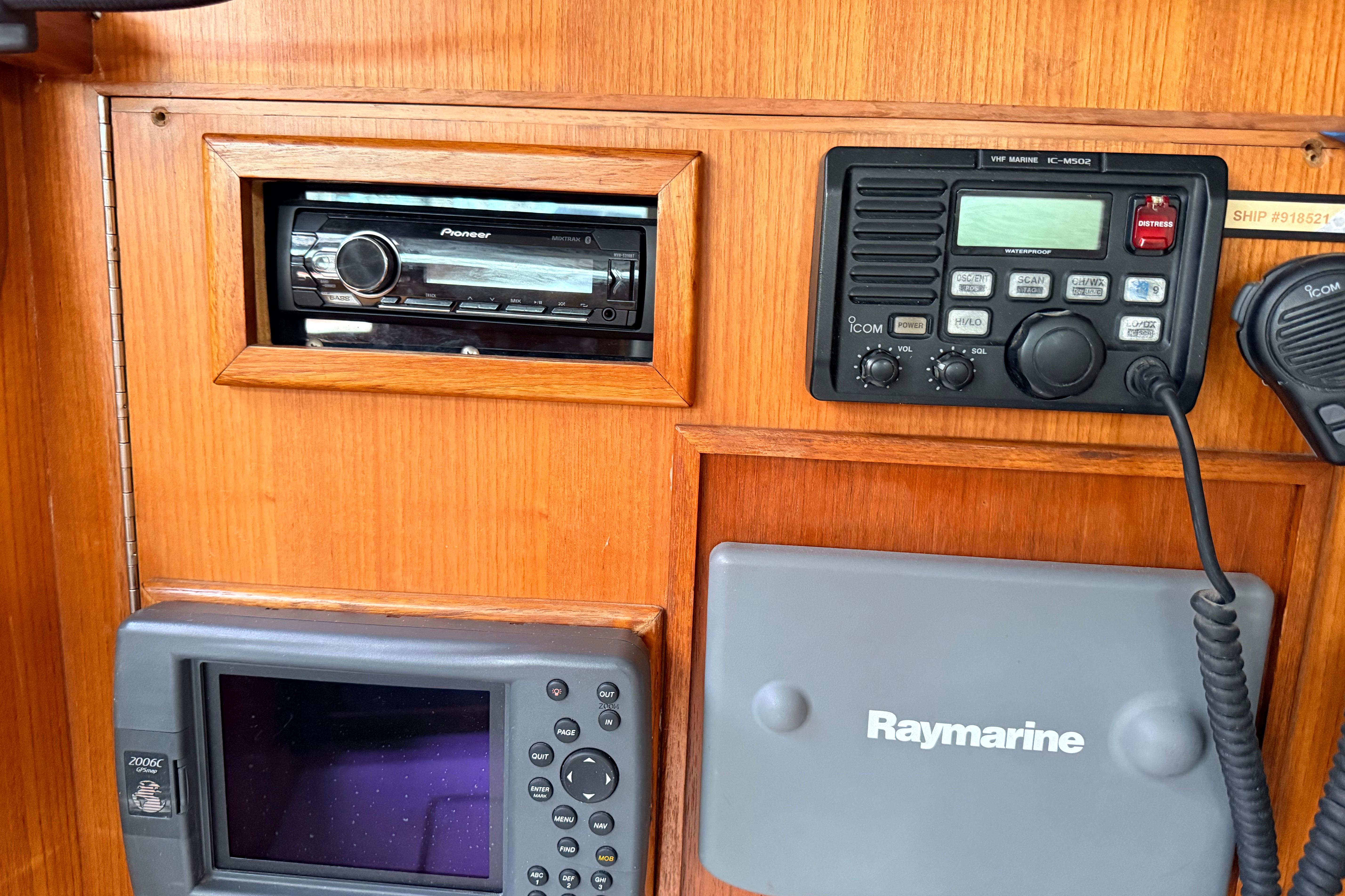 Control panel of a 1987 Norseman 400 yacht with radio and navigation equipment.