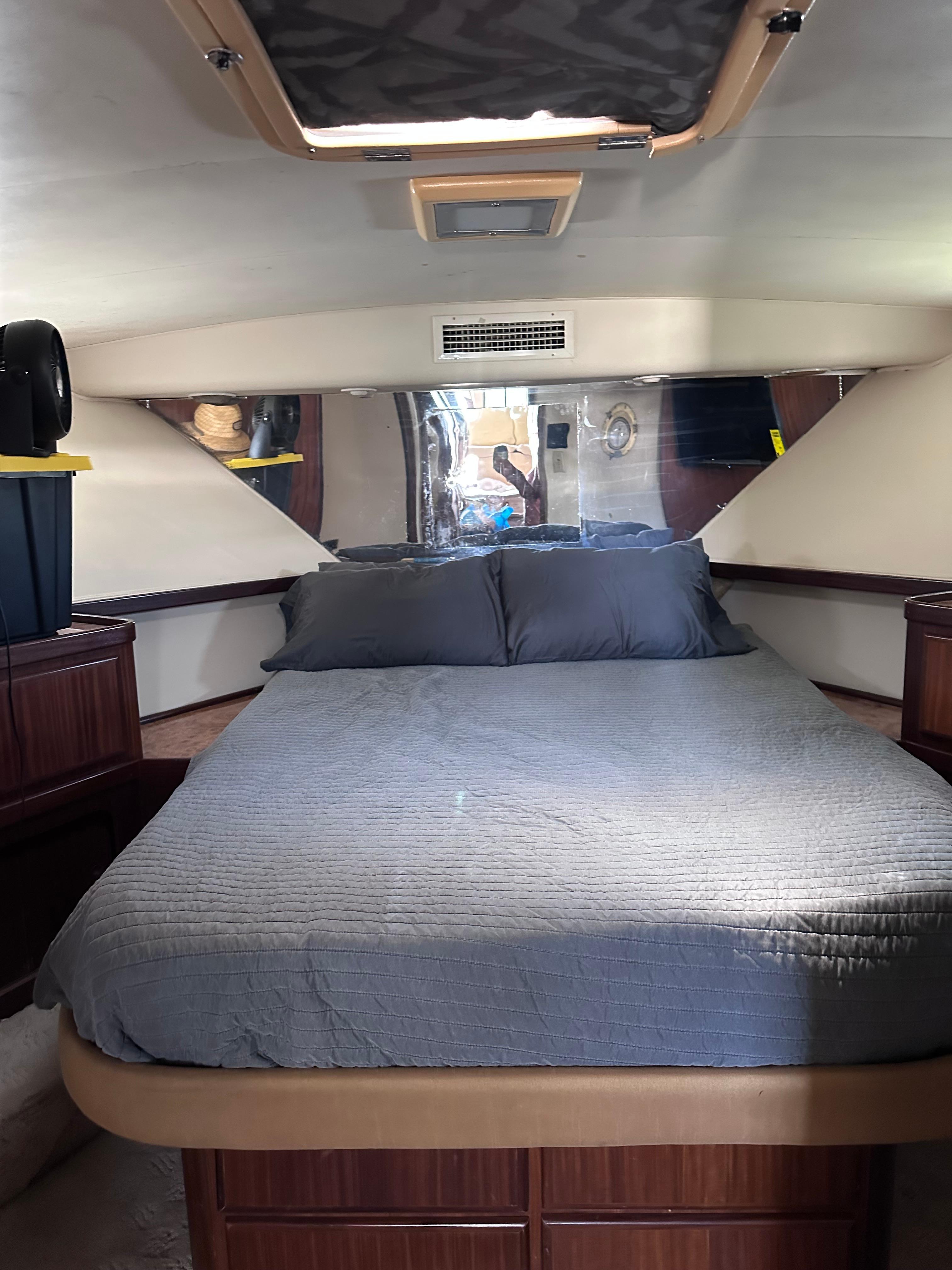 1988 Hatteras 48conv - 4