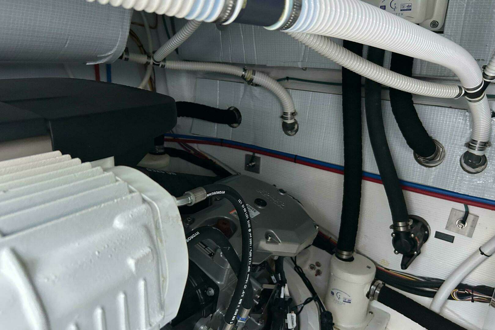 2022 Sabre 45 Salon Express - Image 44