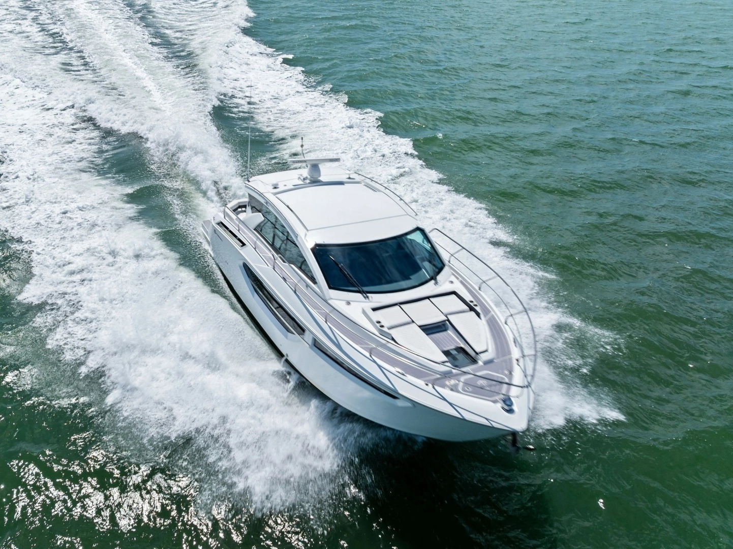 2019 Cruisers Yachts 42 Cantius - Image 72