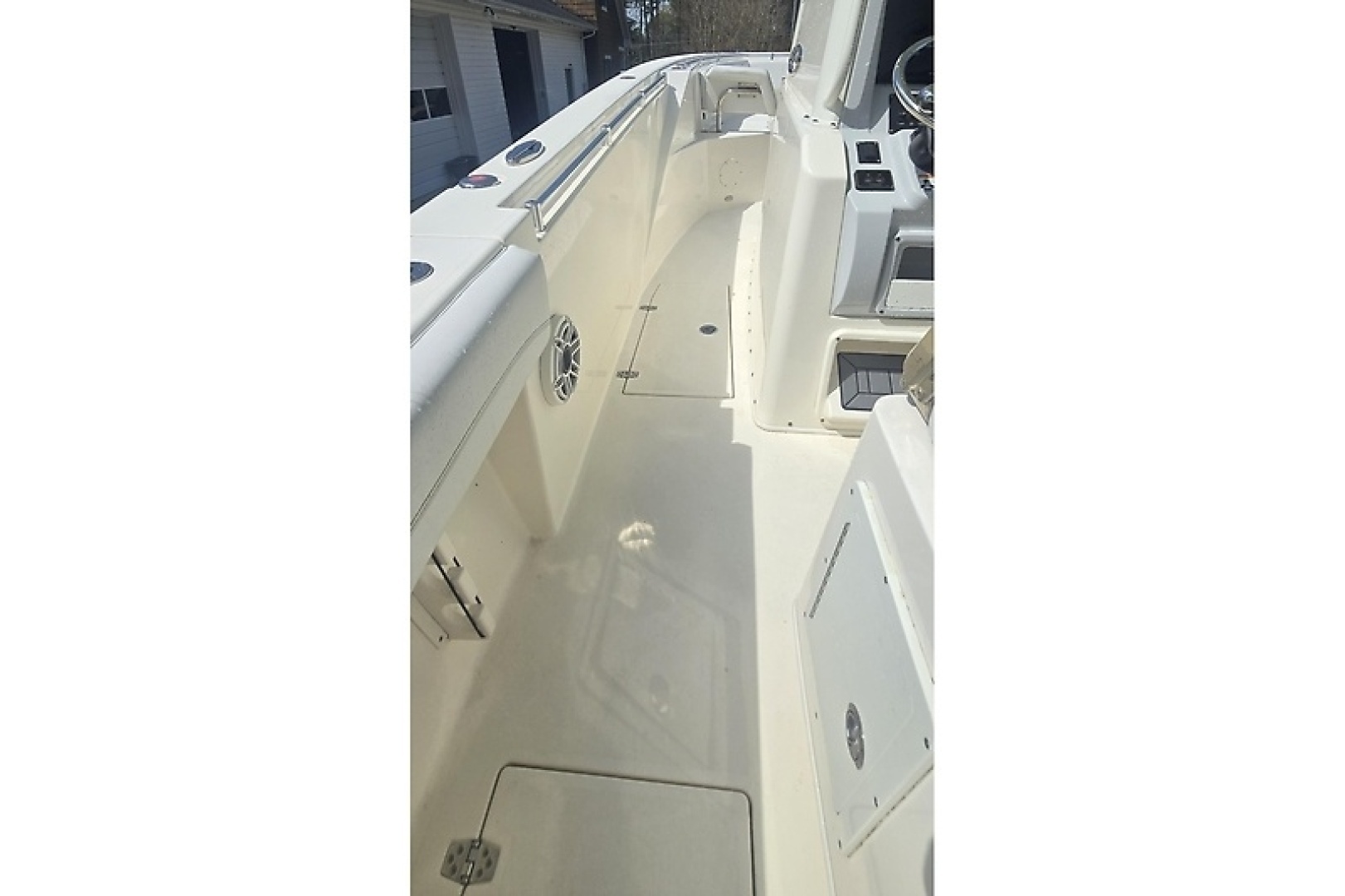 2020 Cobia 320 Center Console - Image 32