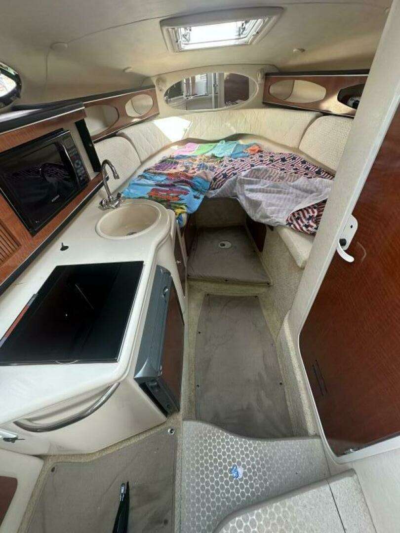 2004 Sea Ray — - Image 12