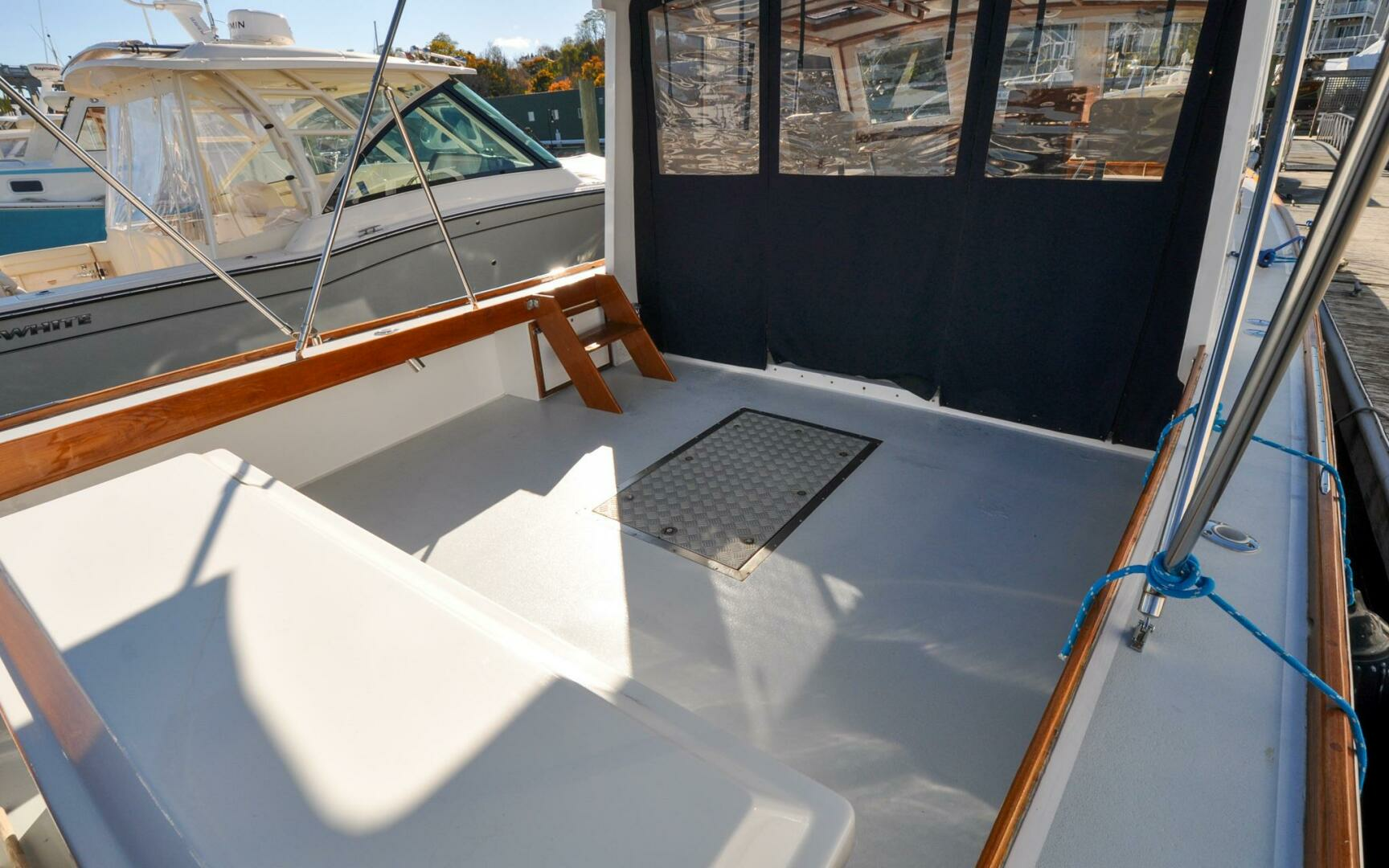 2001 Wilbur 34 - Image 16