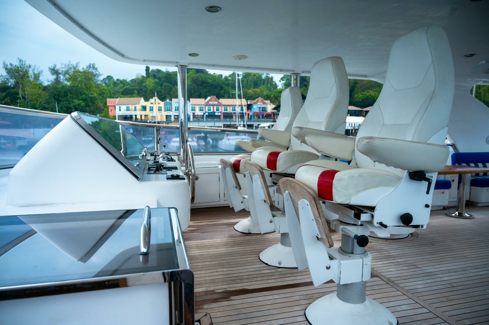 2007 New Ocean New Ocean 95 - Image 14