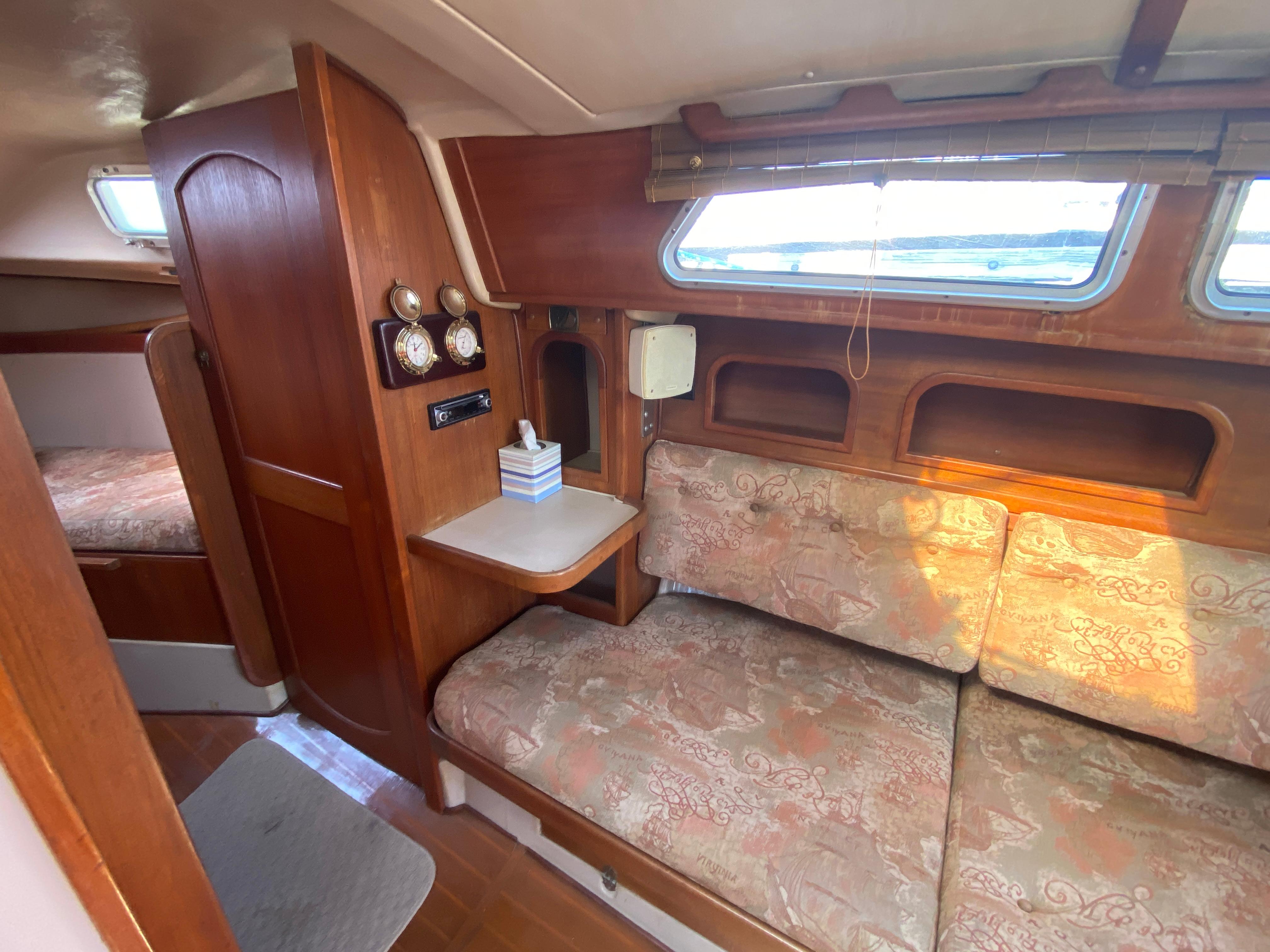 1991 Newport 31 - 10