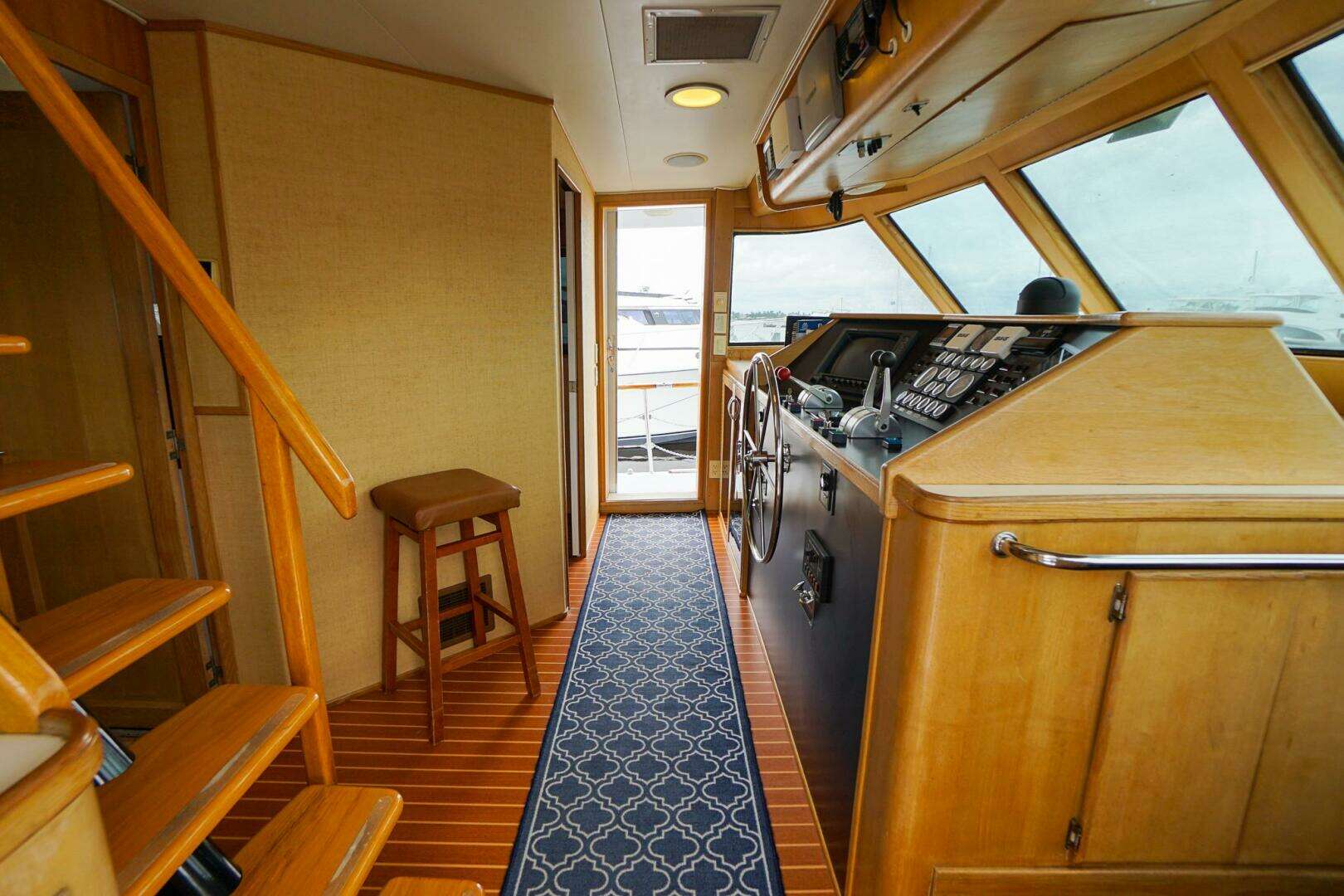 1989 Hatteras 80 Cockpit Motor Yacht - Image 37