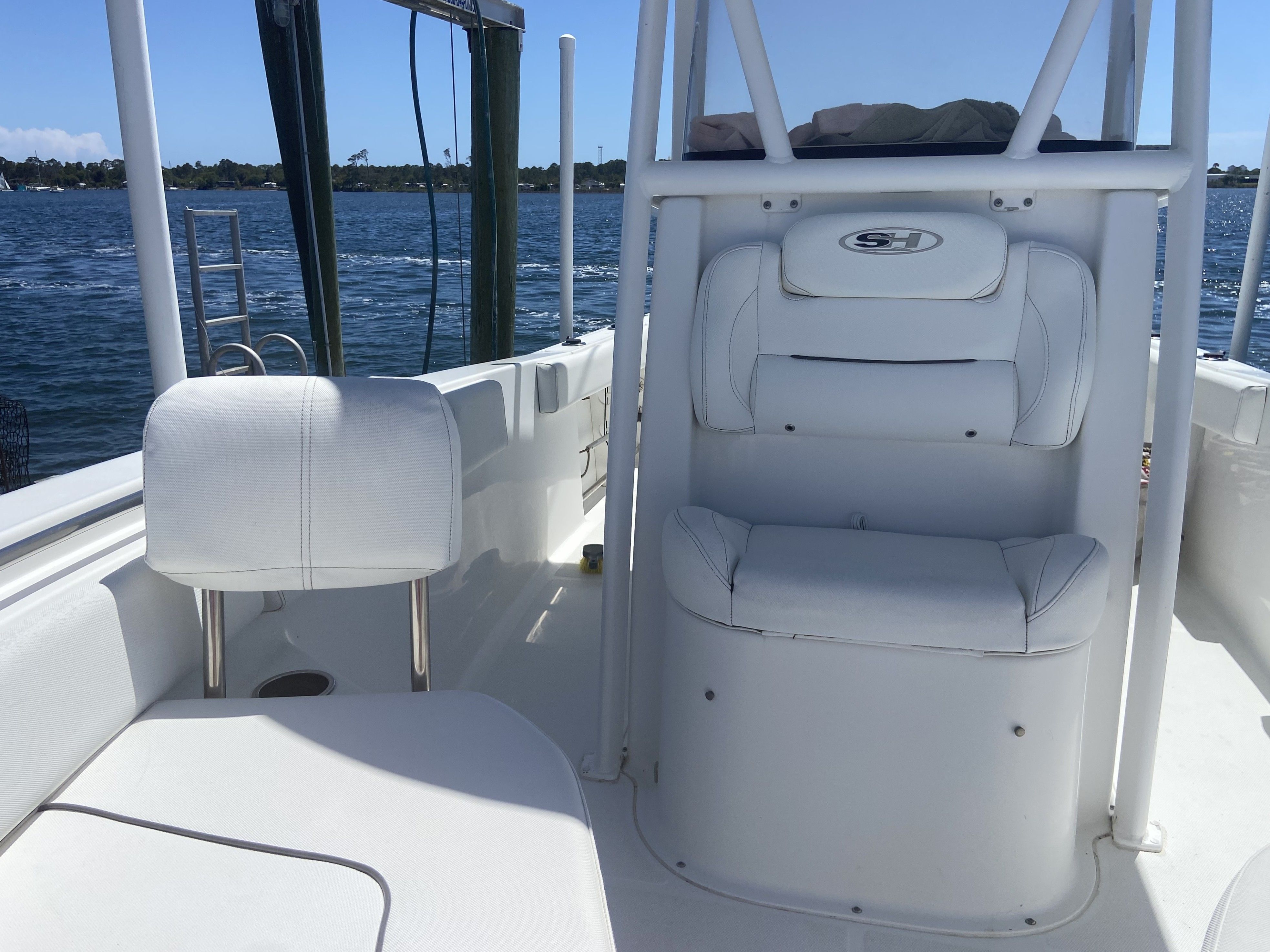 2017 Sea Hunt Ultra 225 - 6