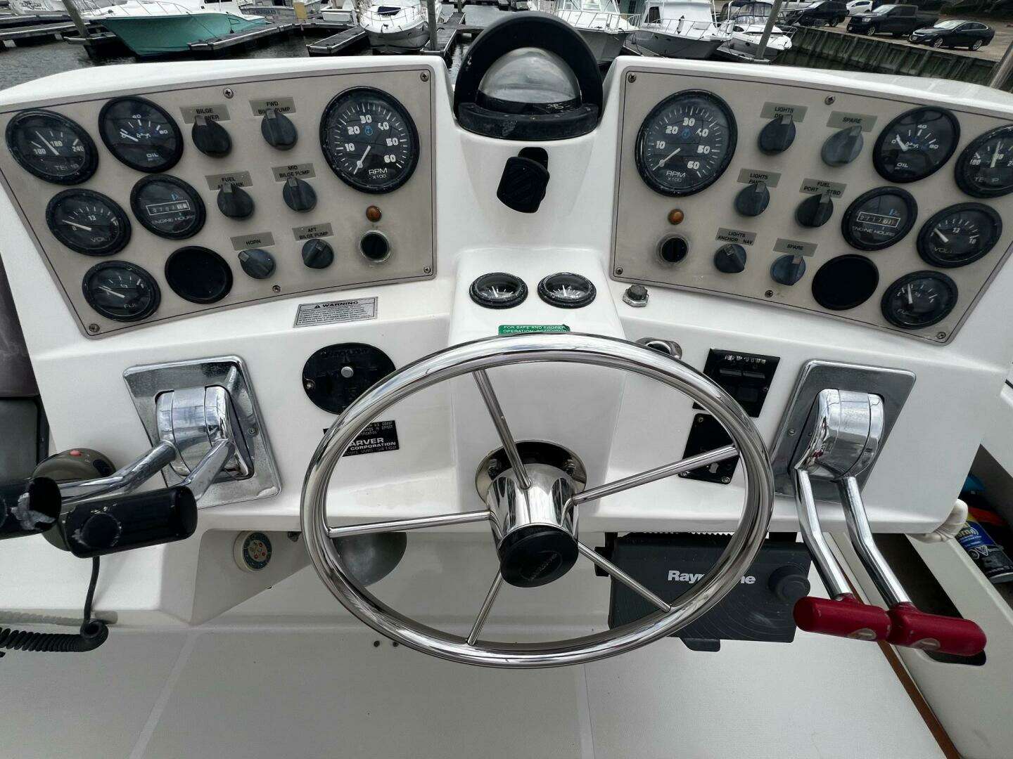 1999 Carver 356 Aft Cabin - Image 23