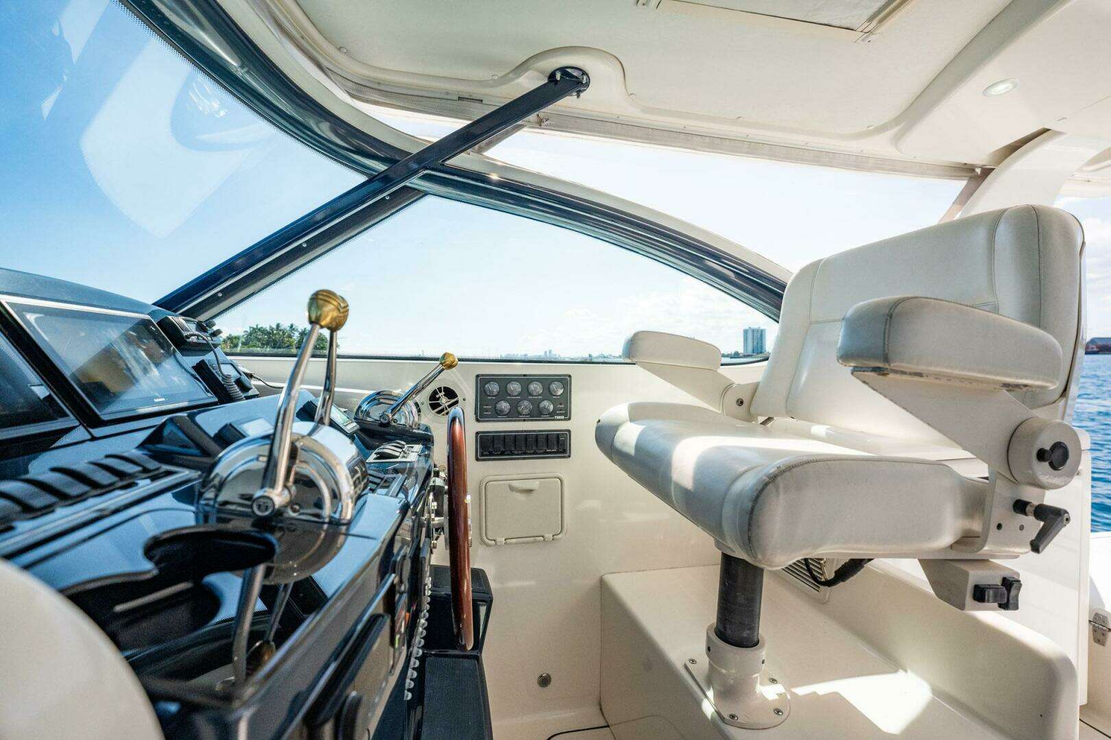 2004 Tiara Yachts 4200 Open - Image 48