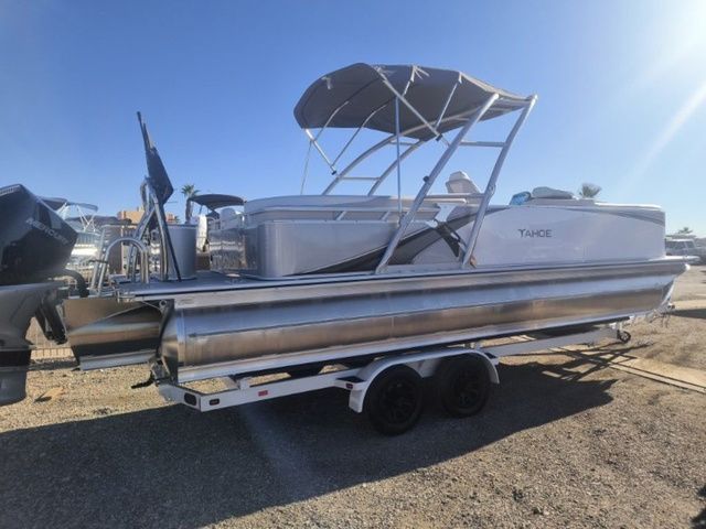 2025 Tahoe LTZ Entertainer 25 FT - 2