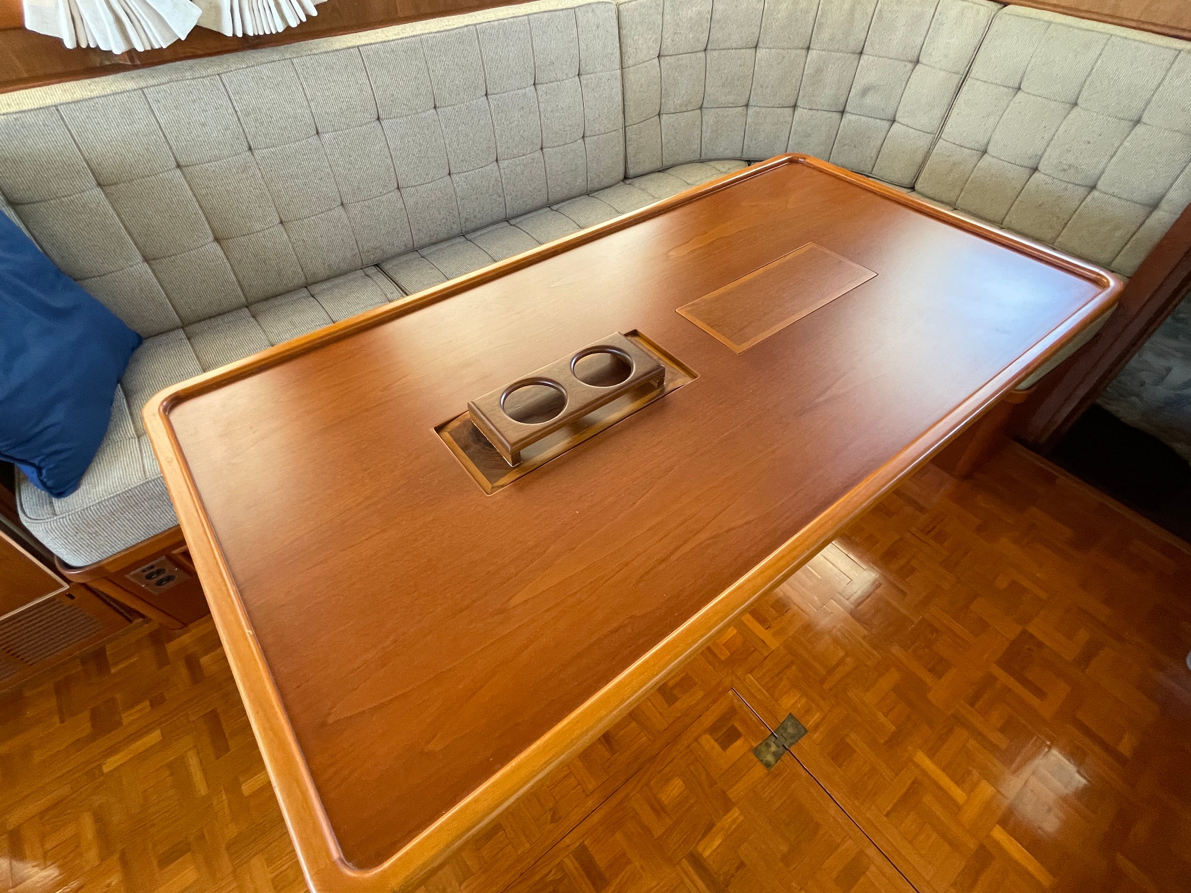 1985 Grand Banks 42 Motor Yacht - 22