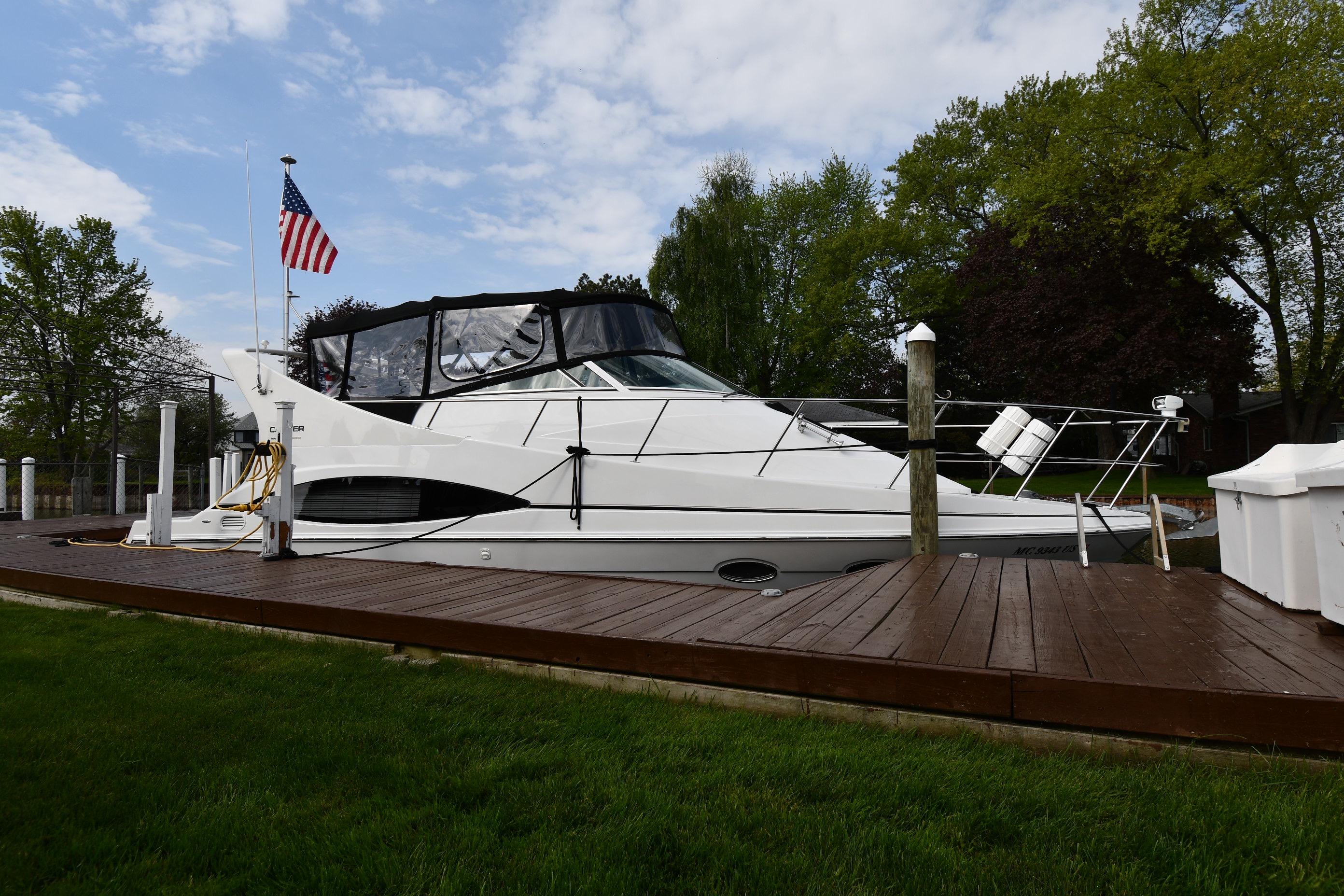 2000 Carver 350 Mariner