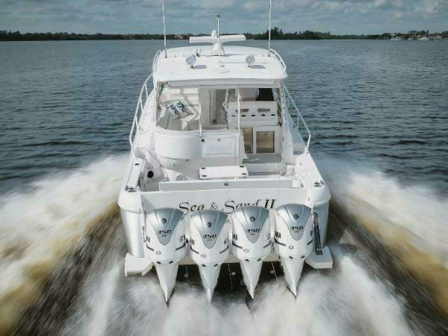 2018 Intrepid 475 Sport Yacht - Image 44