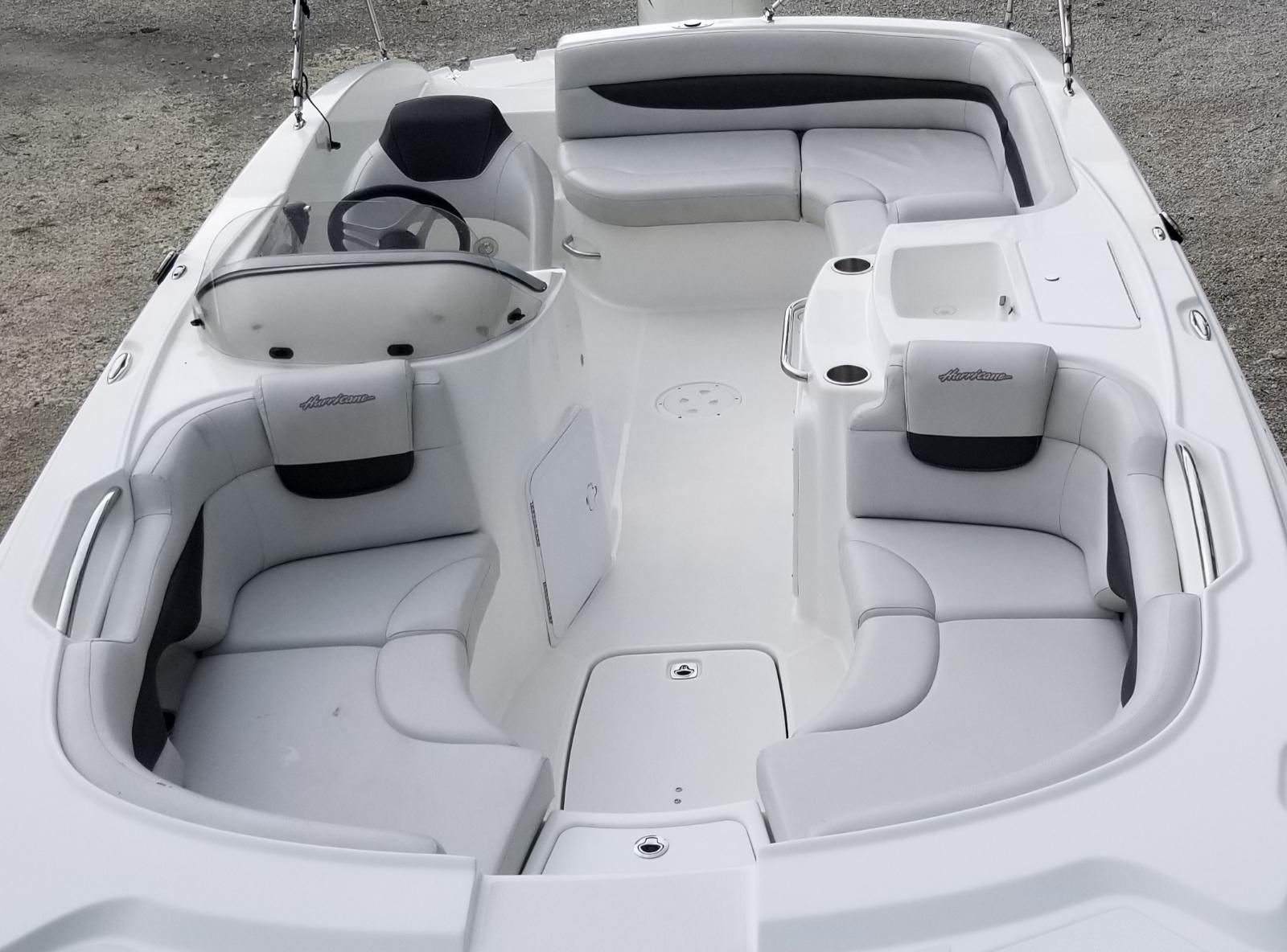 2017 Hurricane SunDeck Sport 203 OB - 4