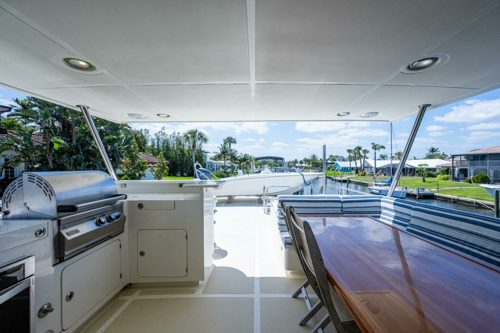 2013 Marlow Explorer Enclosed Bridge (CB) - Image 14