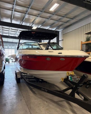 2023 Sea Ray SLX 260