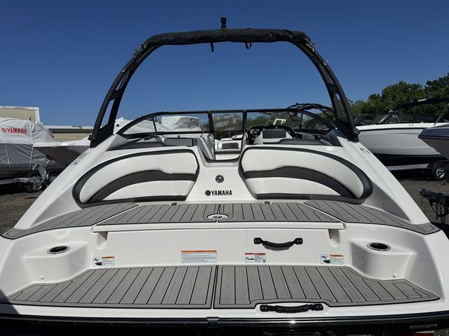 2025 Yamaha Boats AR195 - 3