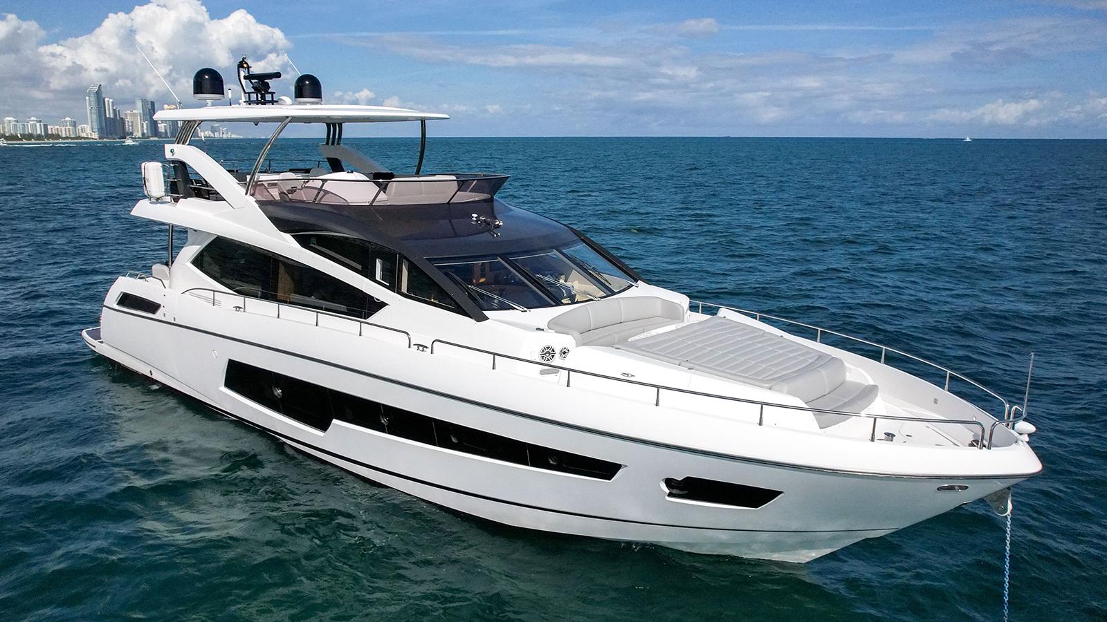 2015 Sunseeker 75 Yacht