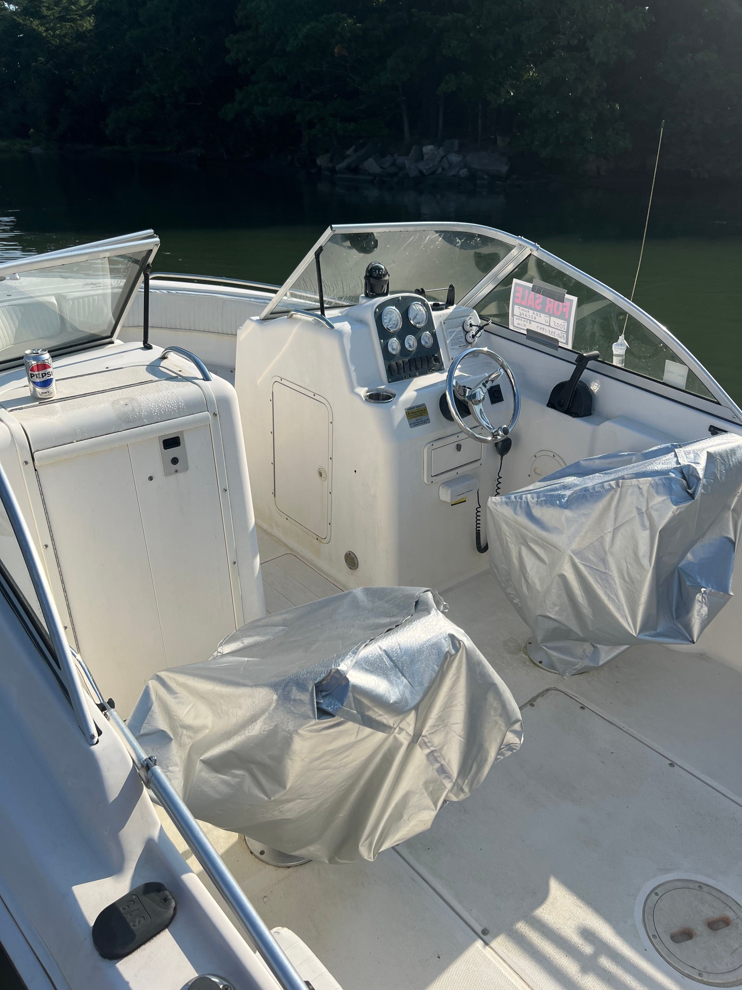 2005 Sea Hunt Escape 220 - 5