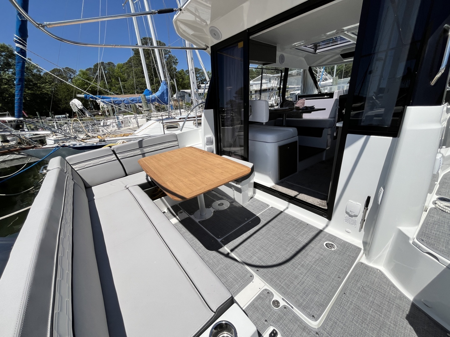 2025 Jeanneau 1095 - Image 18