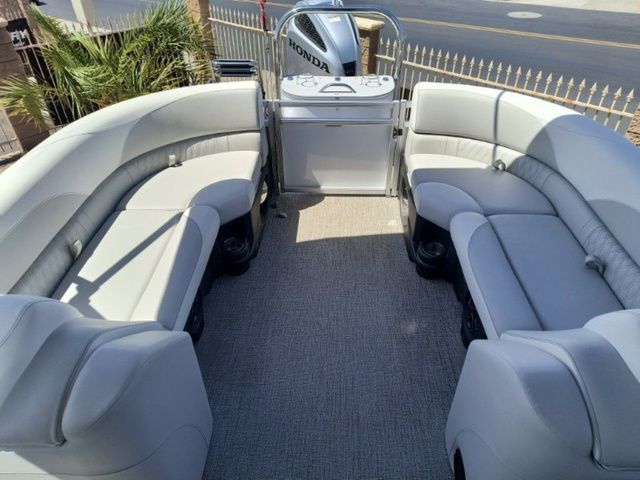 2026 Tahoe LTZ Quad Lounger 23 FT - 14