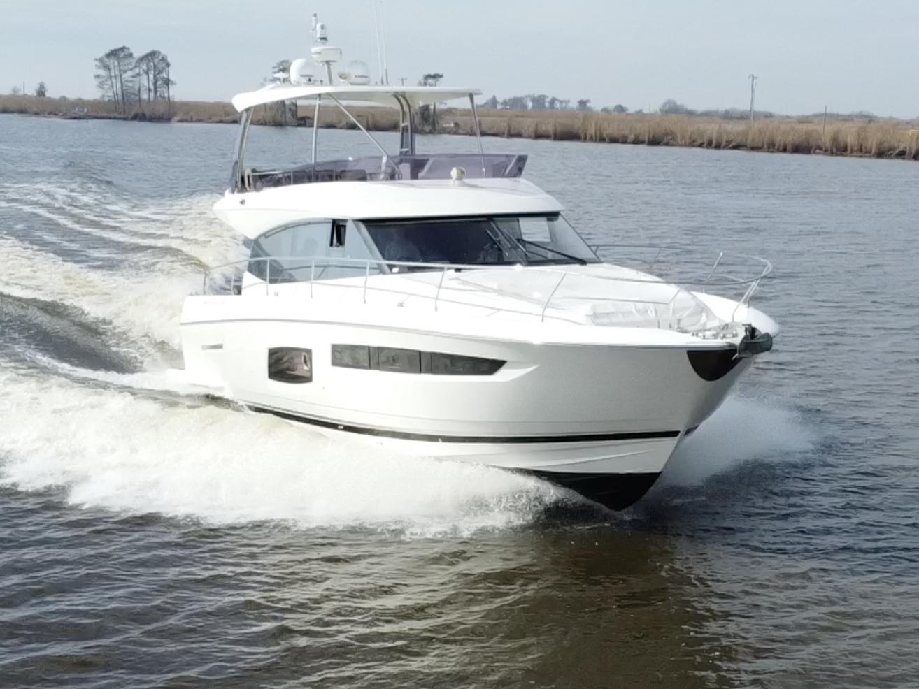 2016 Prestige 550