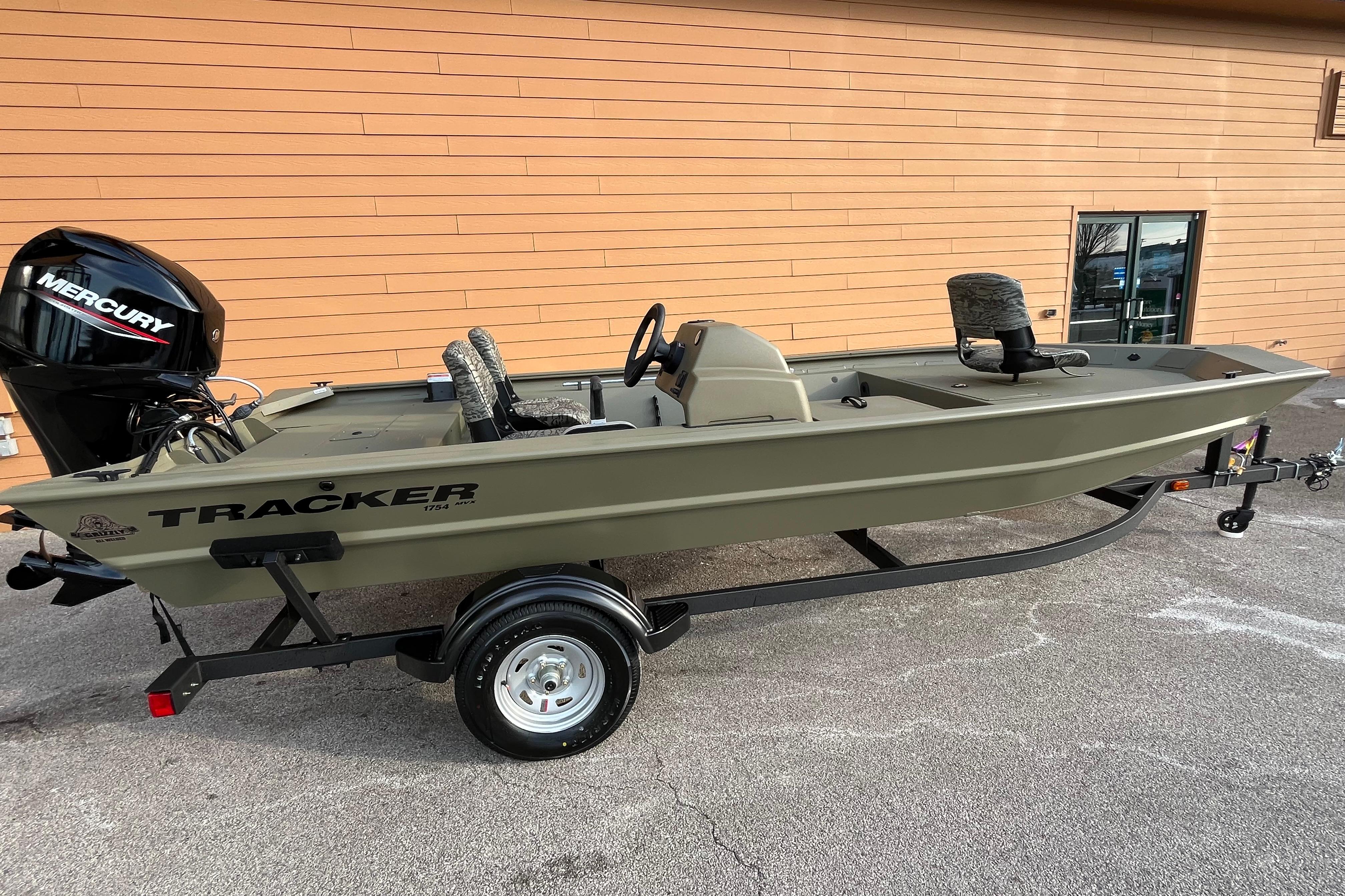 2026 Tracker Grizzly 1754 SC