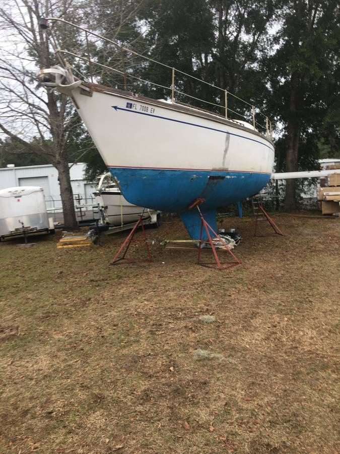 1981 Mariner 39 - 5