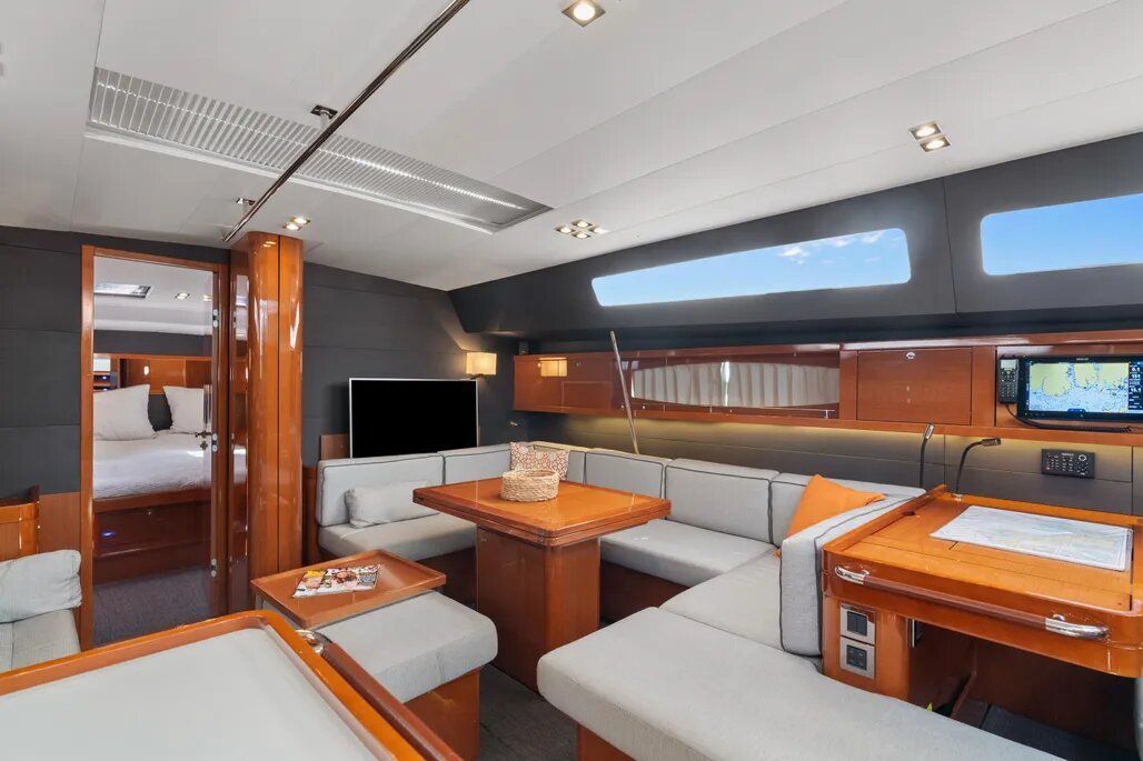 2016 Beneteau Oceanis 60 - 15