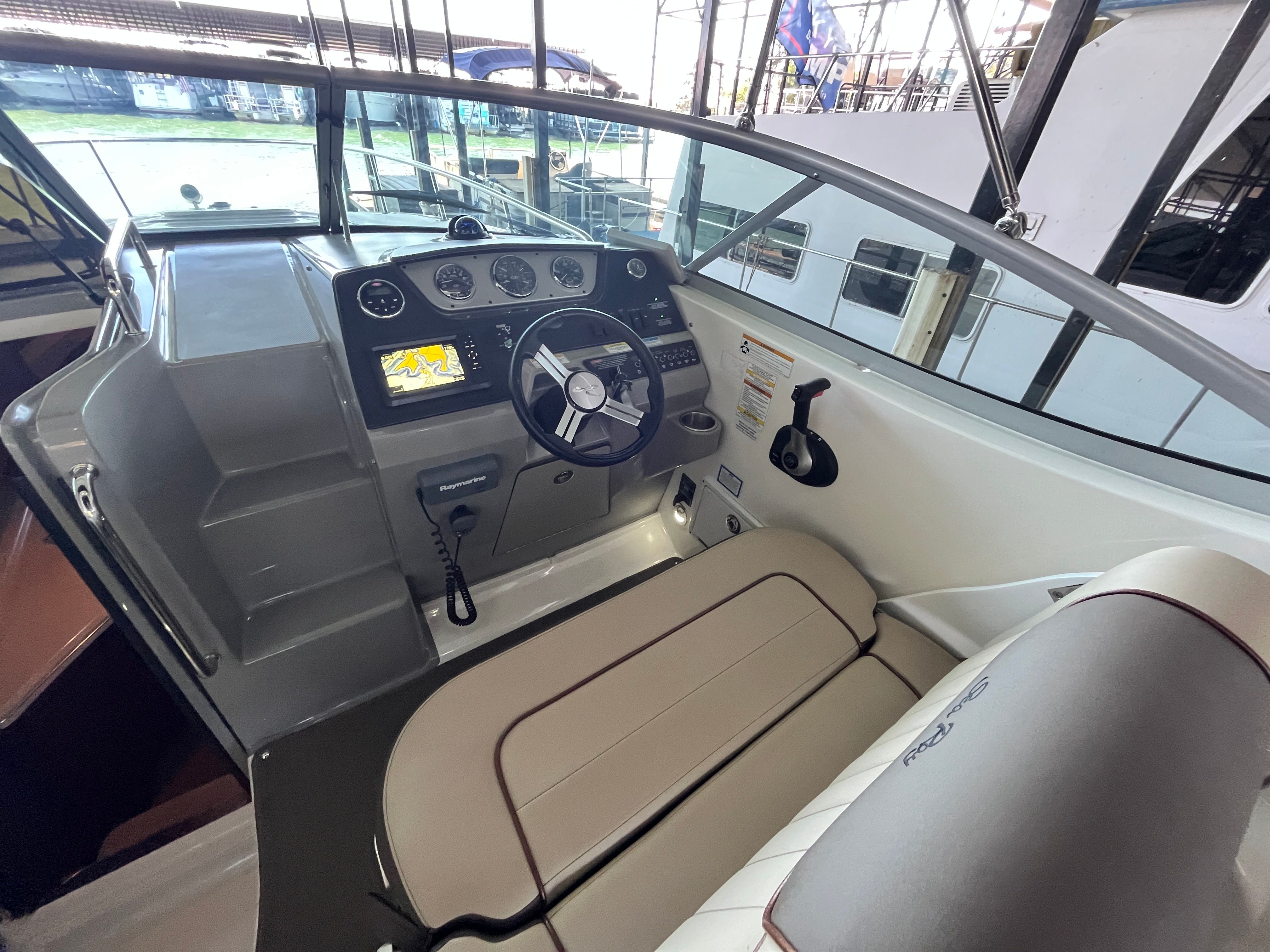 2014 Sea Ray Sundancer 280 - 14