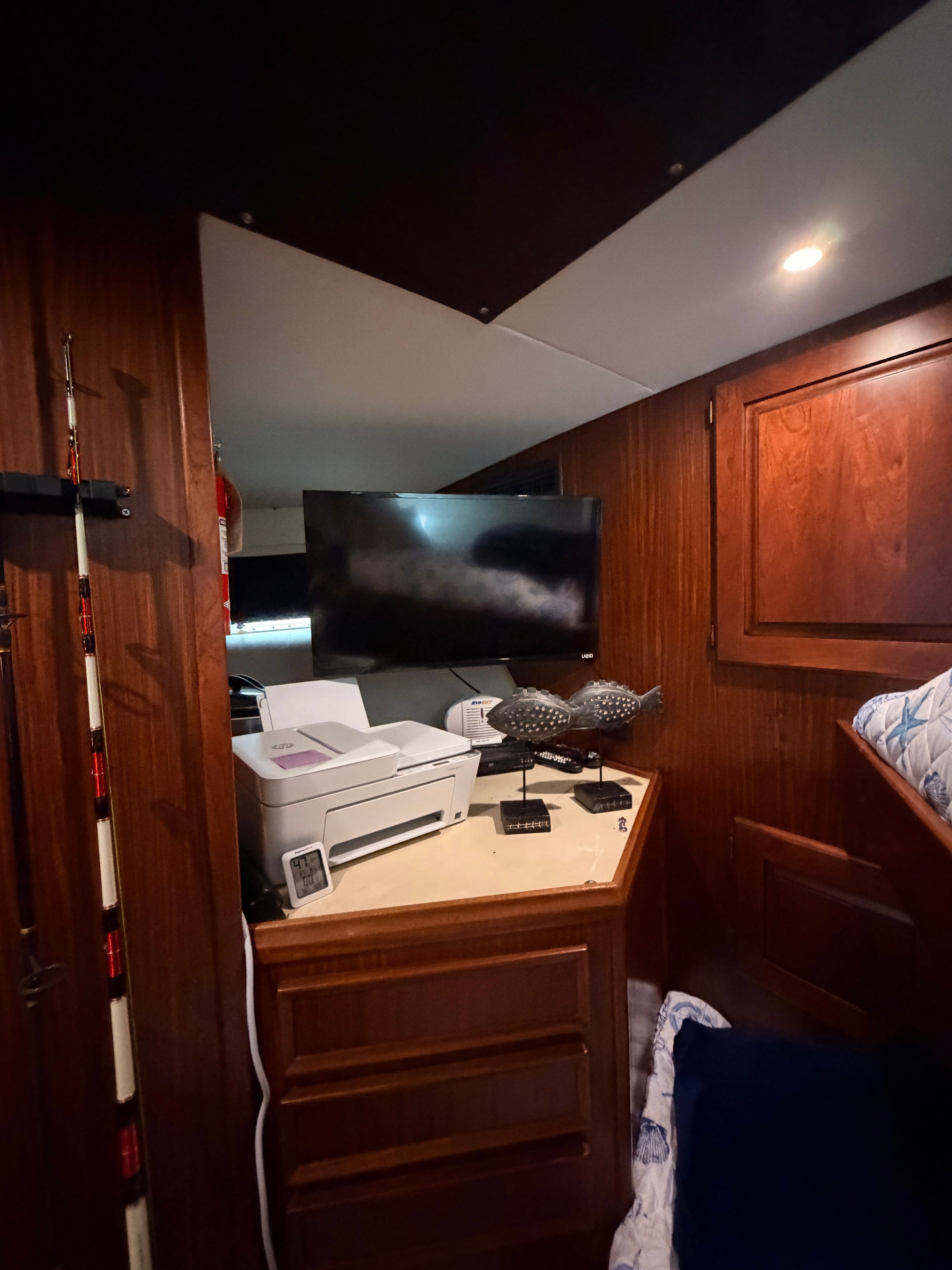 1980 Hatteras 55 Convertable - 29