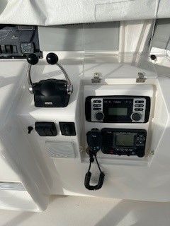 2004 Bertram 390 - 5