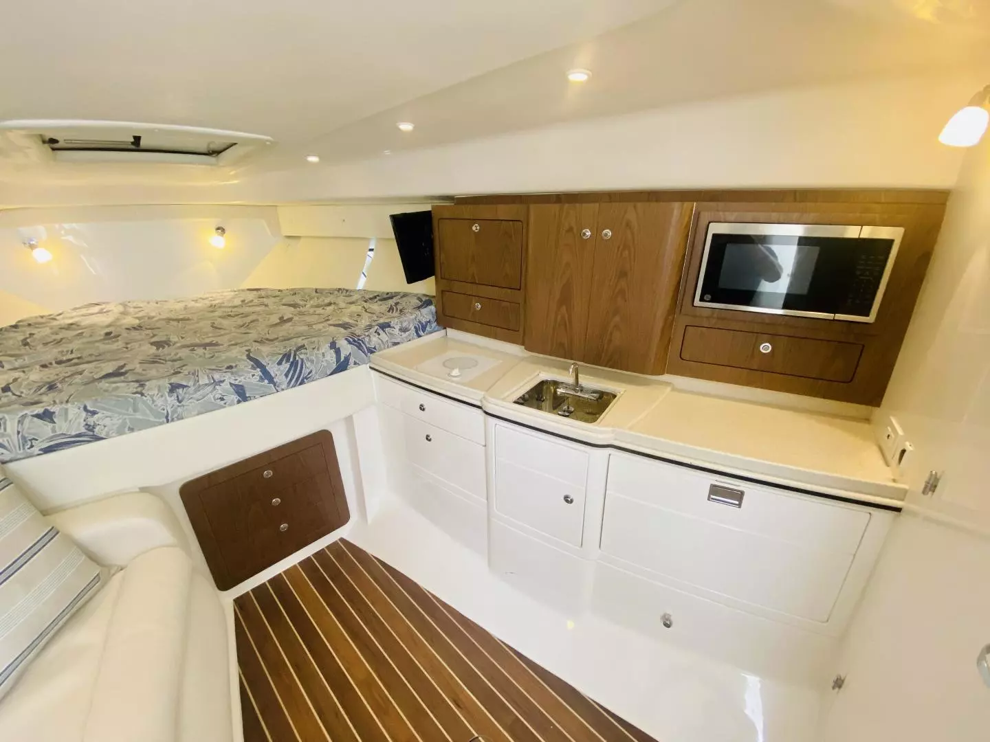 2008 Intrepid 390 Sport Yacht - Image 53