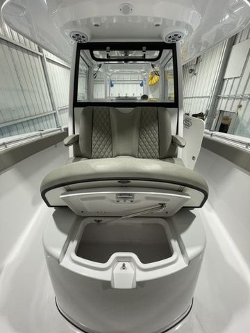 2024 Sportsman Open 352 Center Console - 31