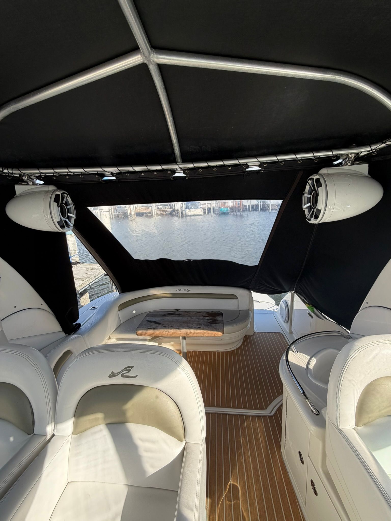 Interior of a 2007 Sea Ray 340 Sundancer yacht with seating area.