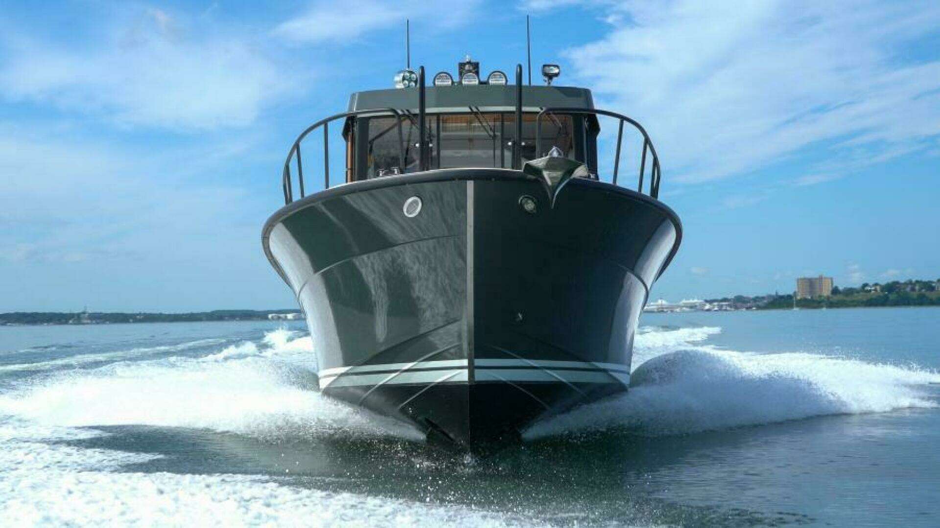 2027 Targa 32 - Image 3