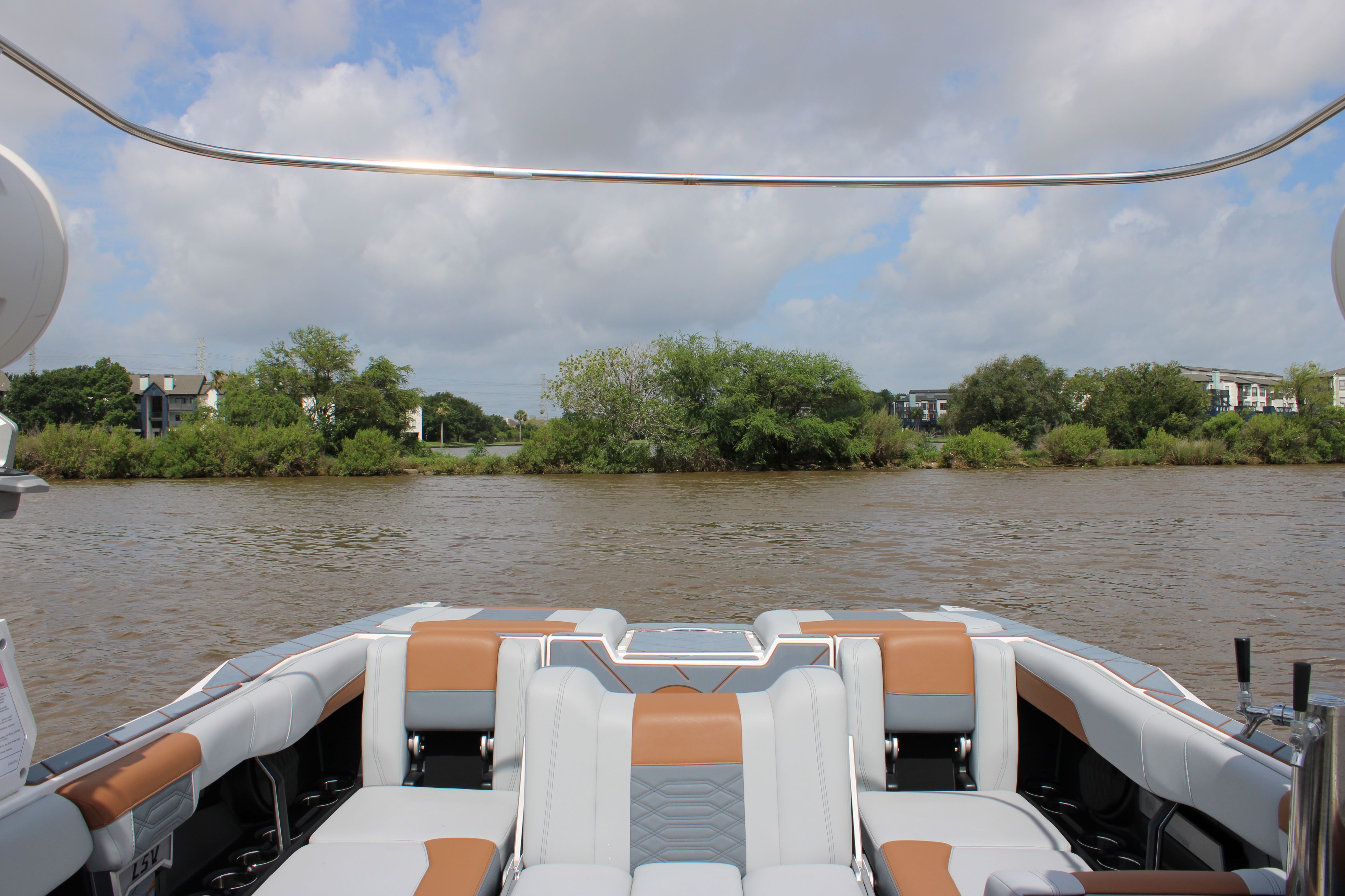 2024 Malibu 26LSV - 32