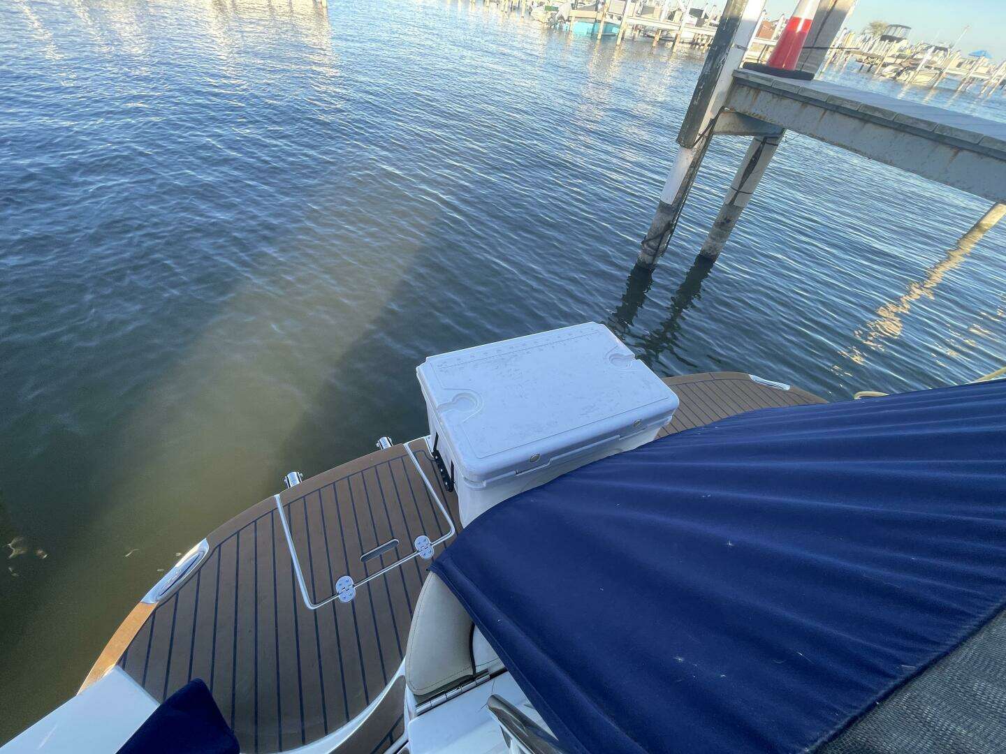 2016 Rinker 310 Express - Image 7