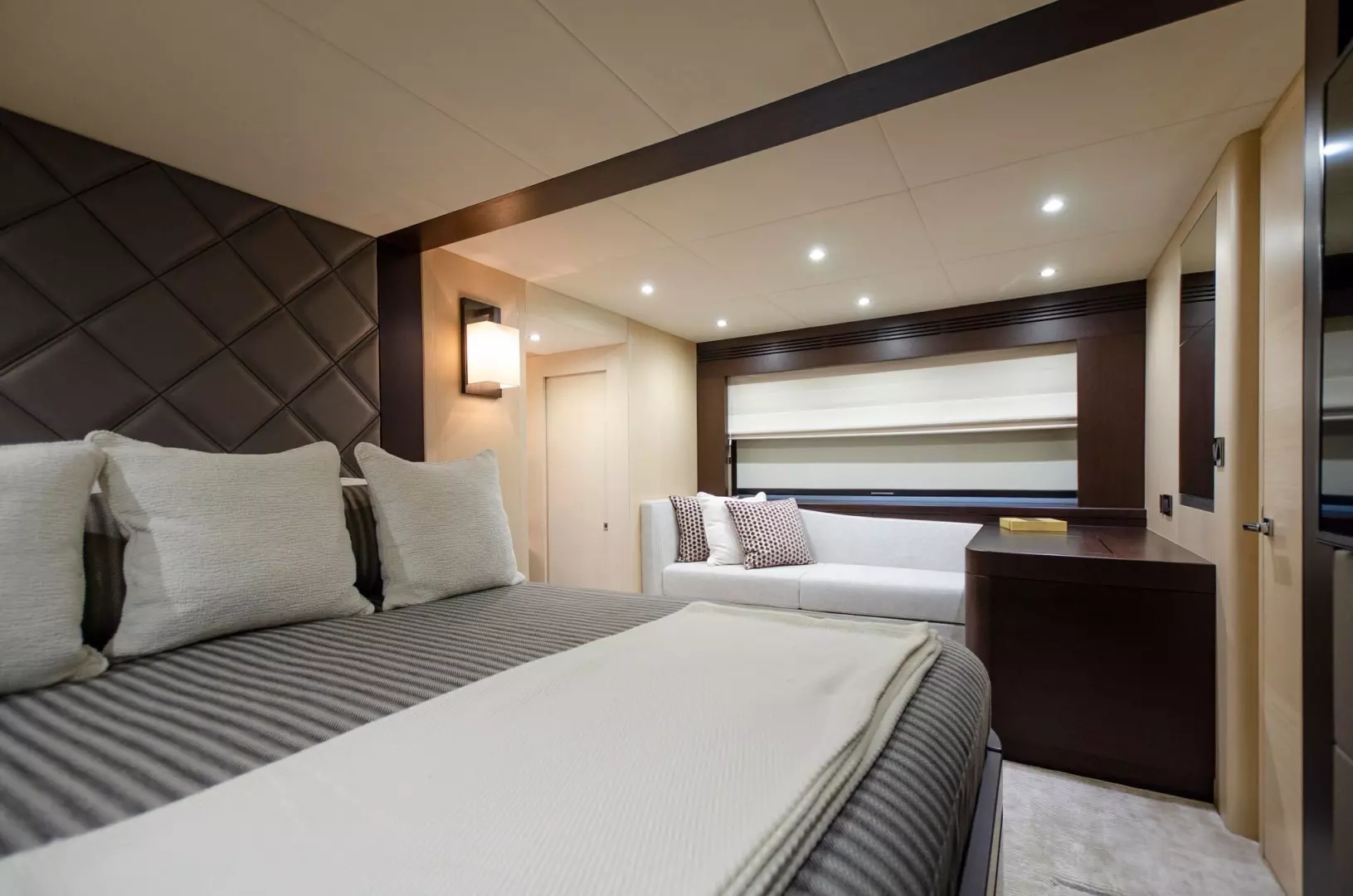 2018 Sunseeker 75 Yacht - Image 17