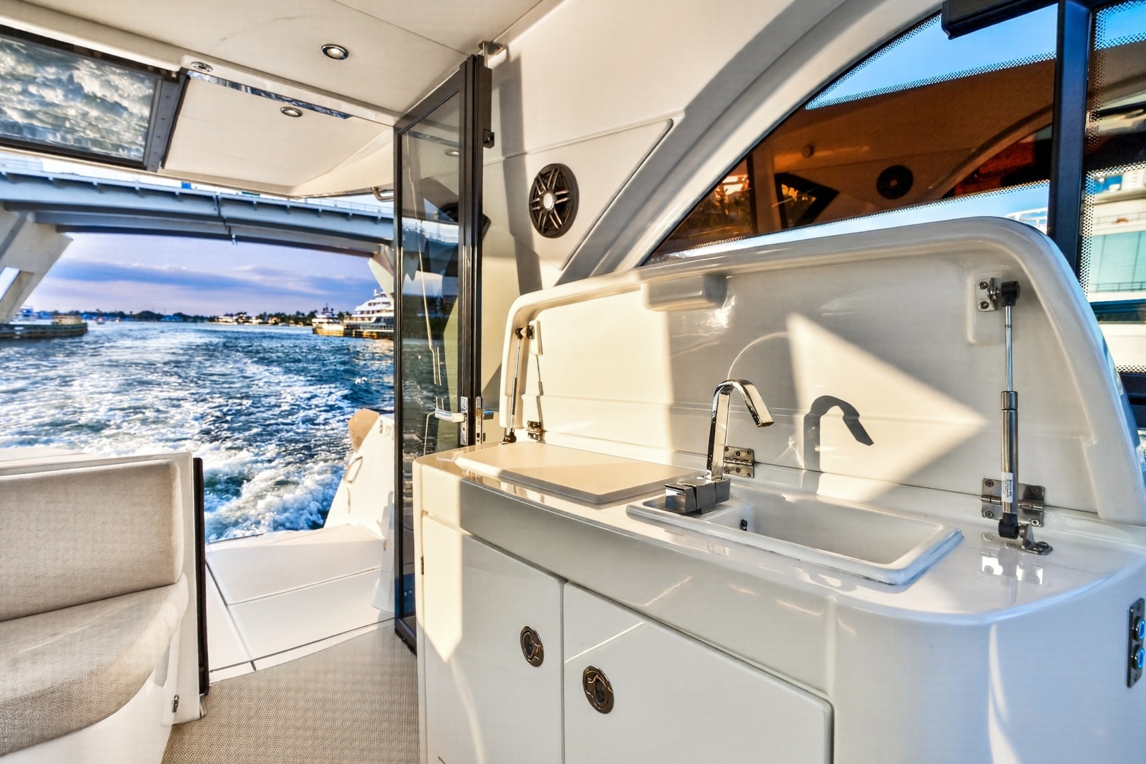 2023 Beneteau Gran Turismo 45 - Image 42