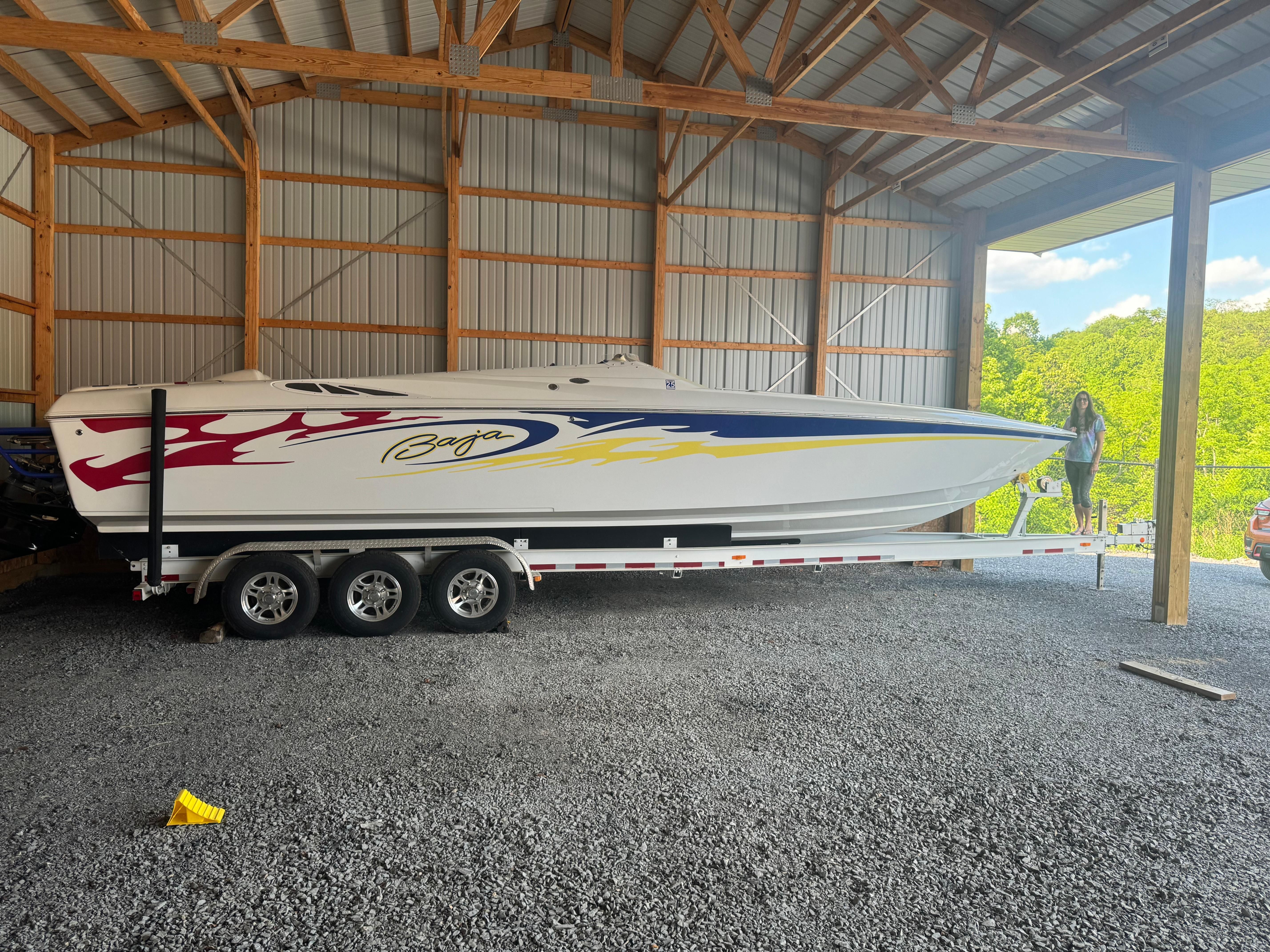 2005 Baja 33 Outlaw - 2
