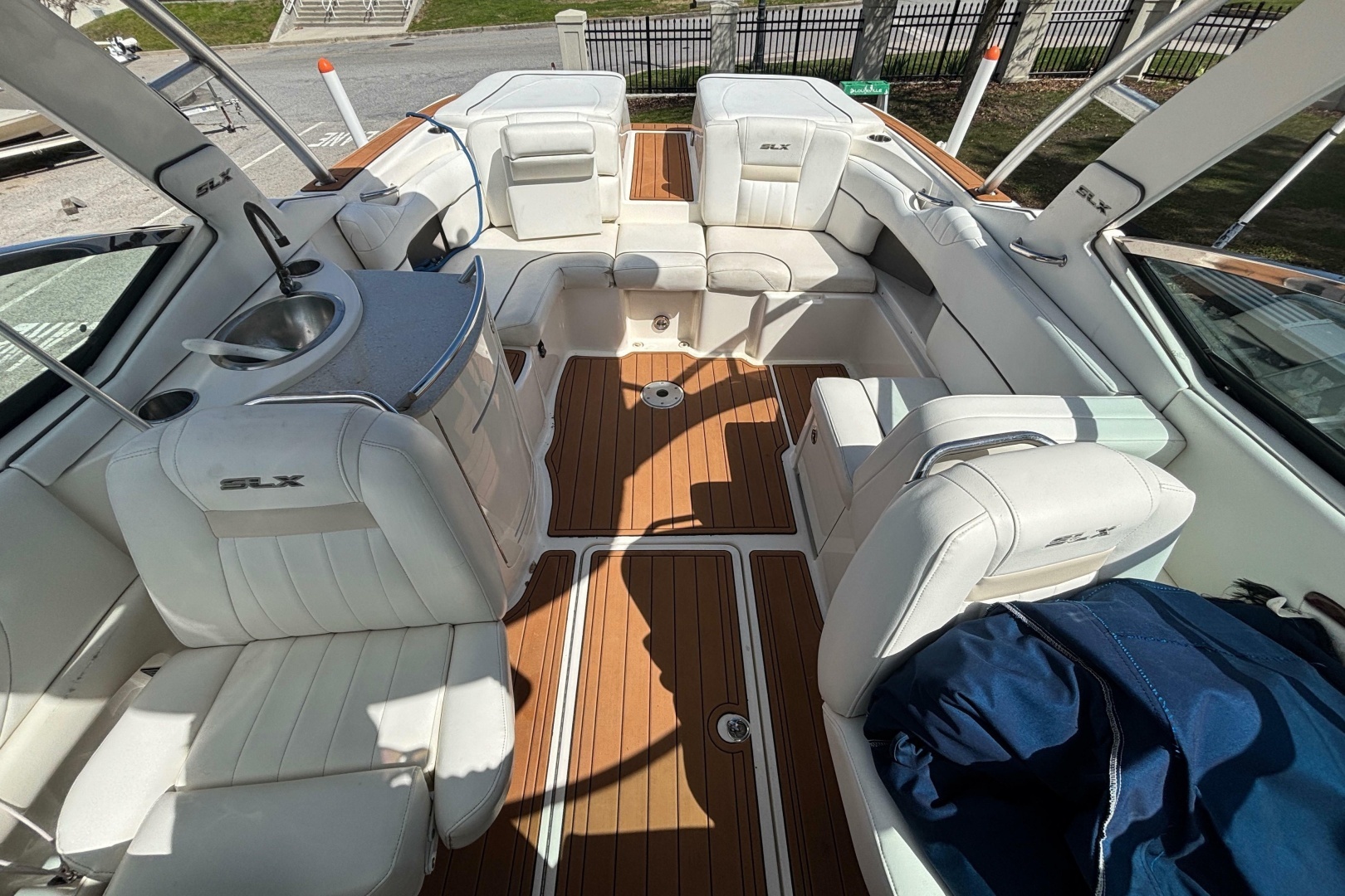 2008 Sea Ray 270 Sundeck - Image 21