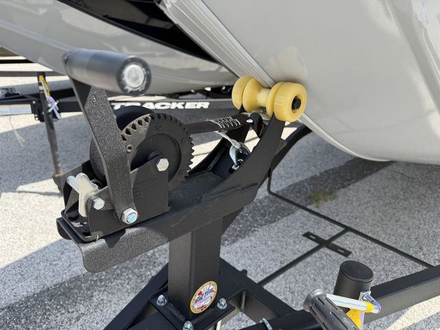 2026 Tracker Bass Tracker Classic XL - 3