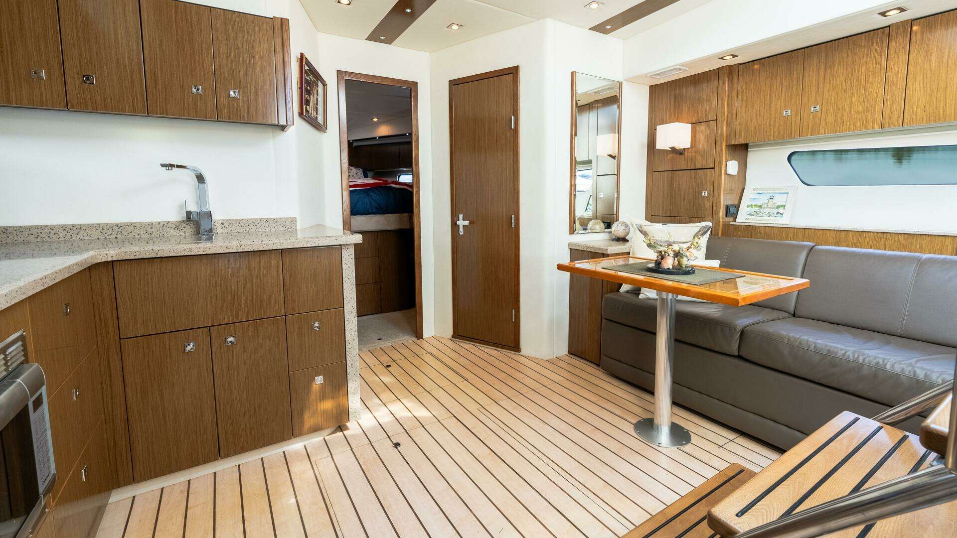 2013 Cruisers 48 Cantius - Image 34