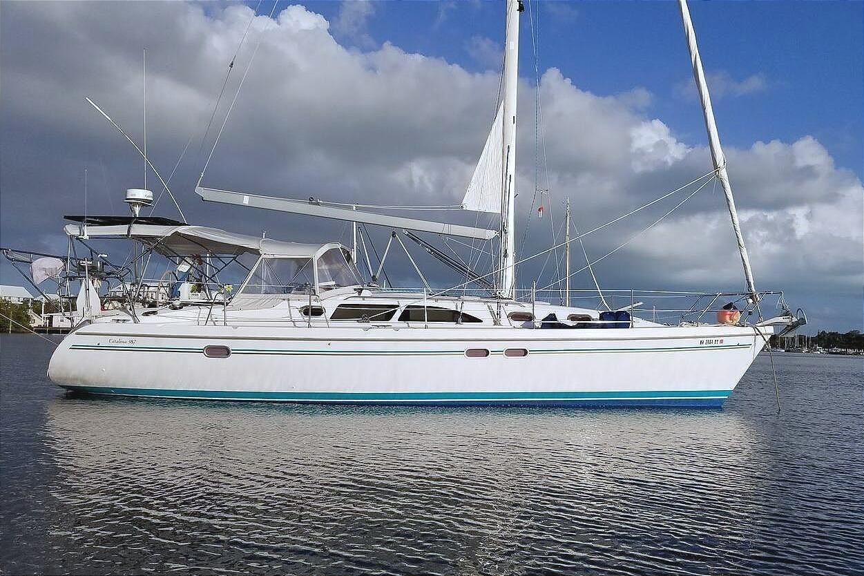 2003 Catalina 387