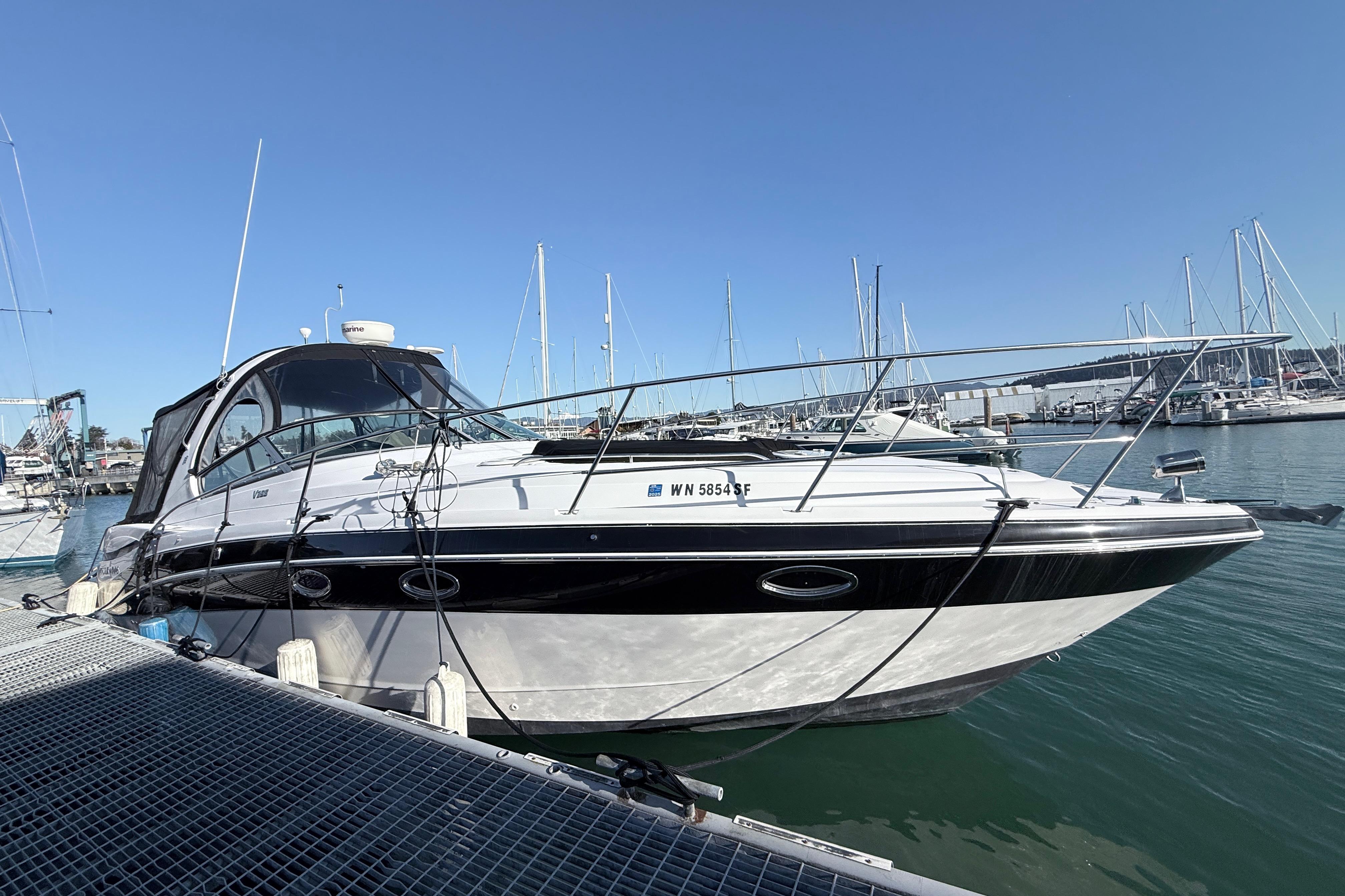 2008 Four Winns V358