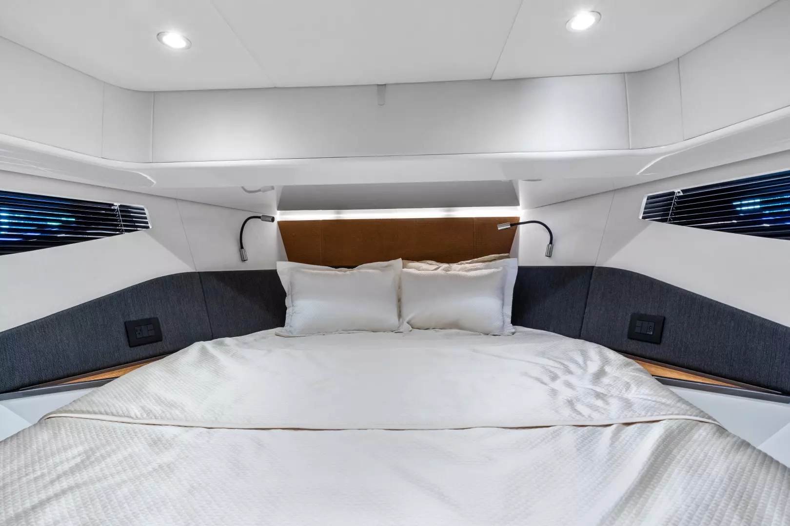 2022 Azimut Azimut Verde 47 - Image 25