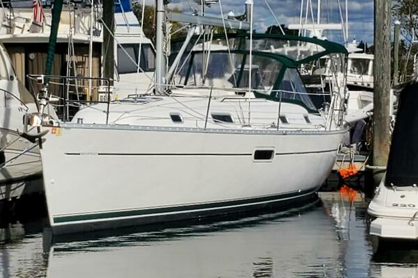 2000 Beneteau 361